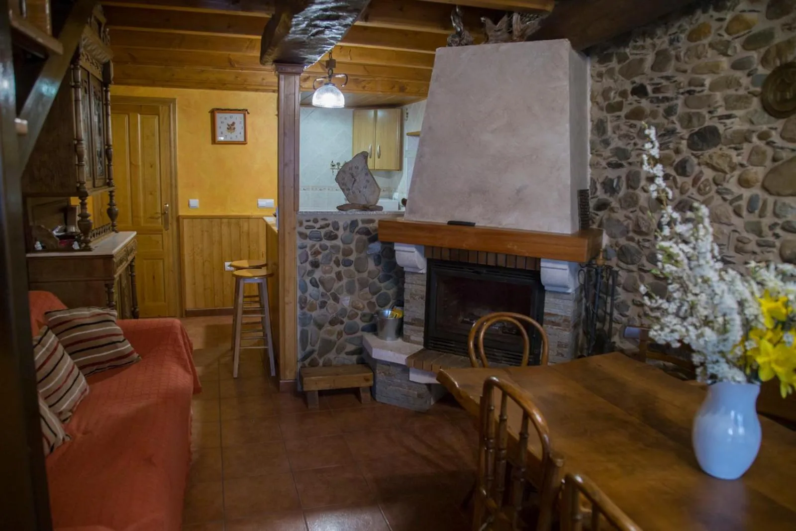 Communal lounge/ TV room in La Casina de Terobe