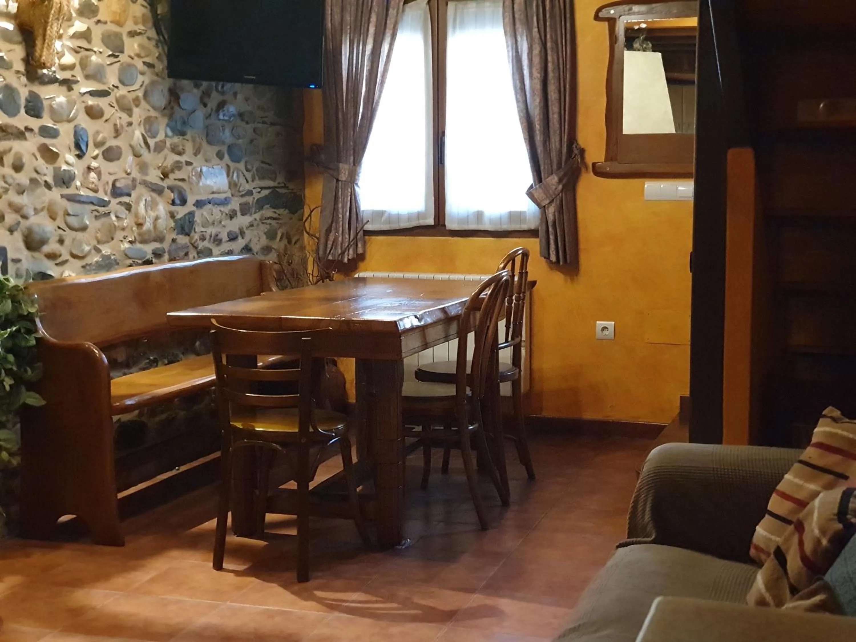 Communal lounge/ TV room in La Casina de Terobe