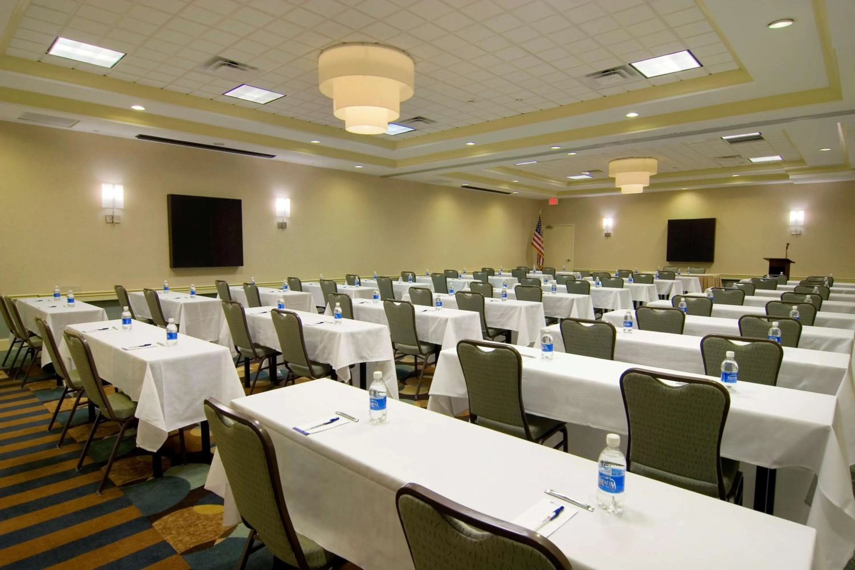 Meeting/conference room in Hilton Garden Inn Waldorf