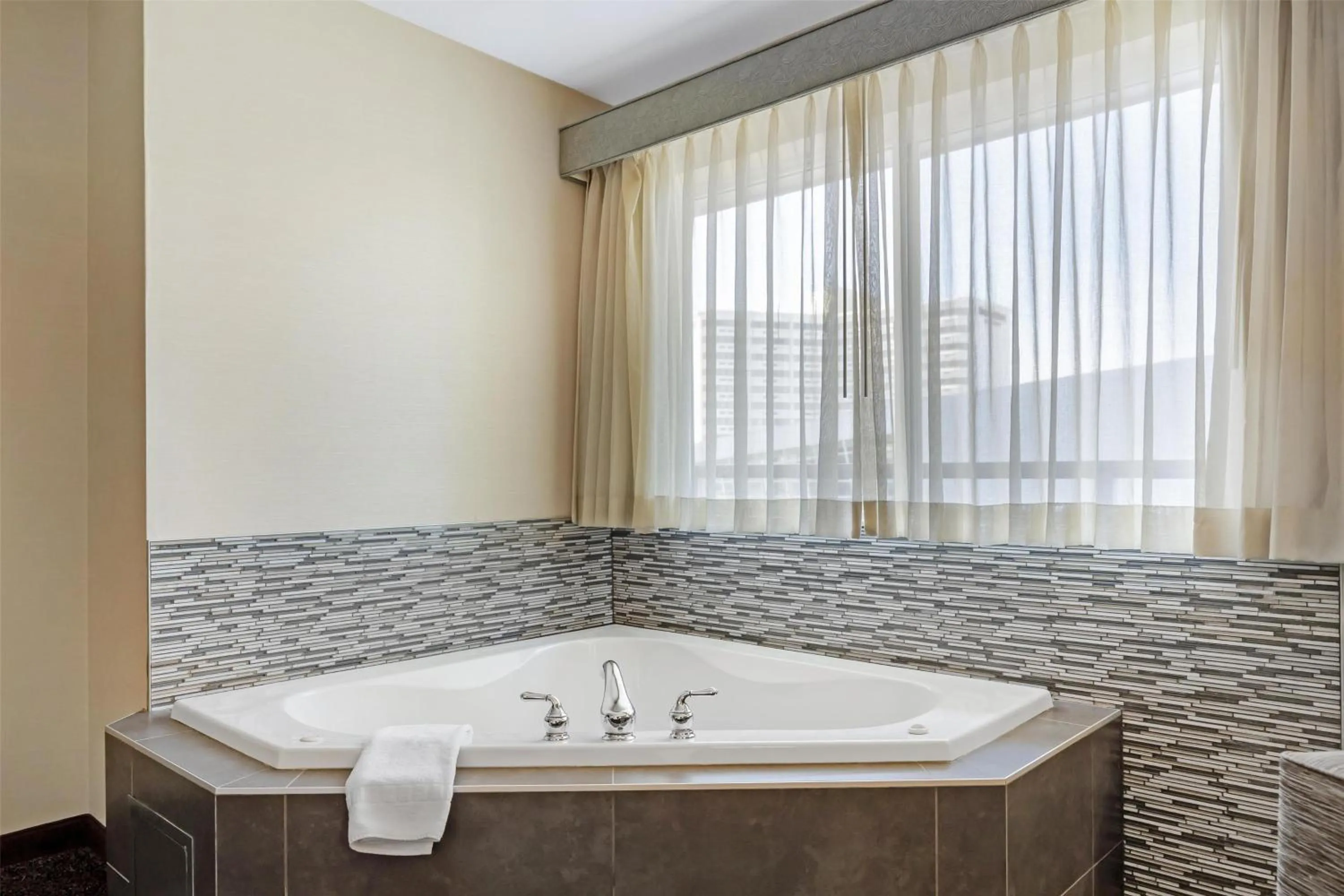 Bedroom in Best Western Plus City Center