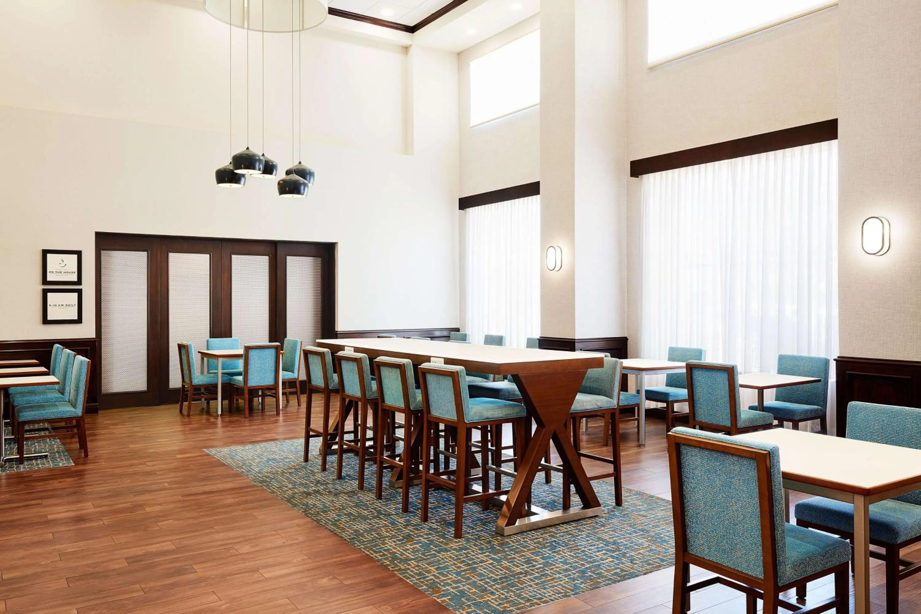 Lobby or reception in Hampton Inn & Suites Ridgecrest