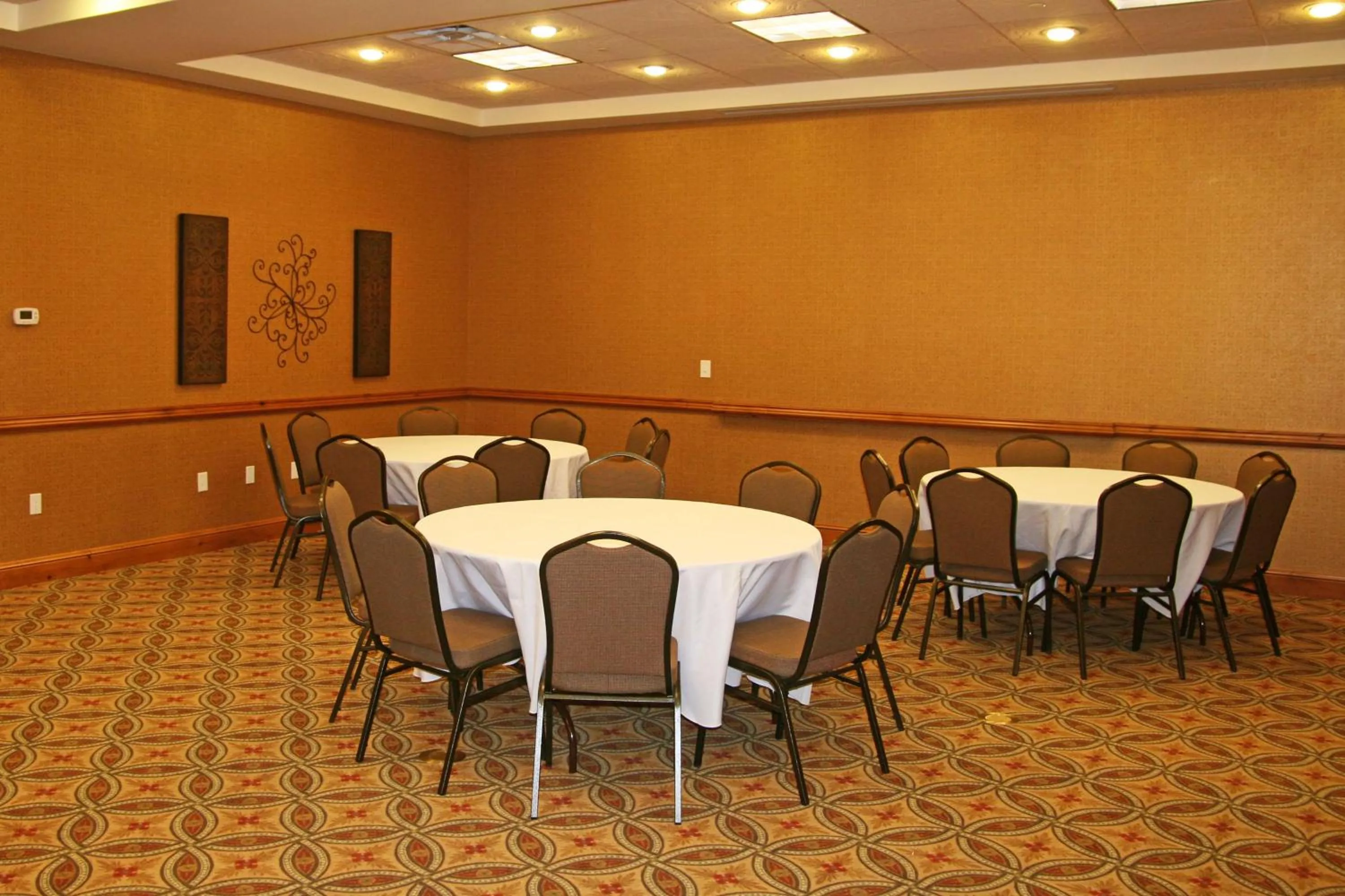 Meeting/conference room in Hampton Inn & Suites Buffalo