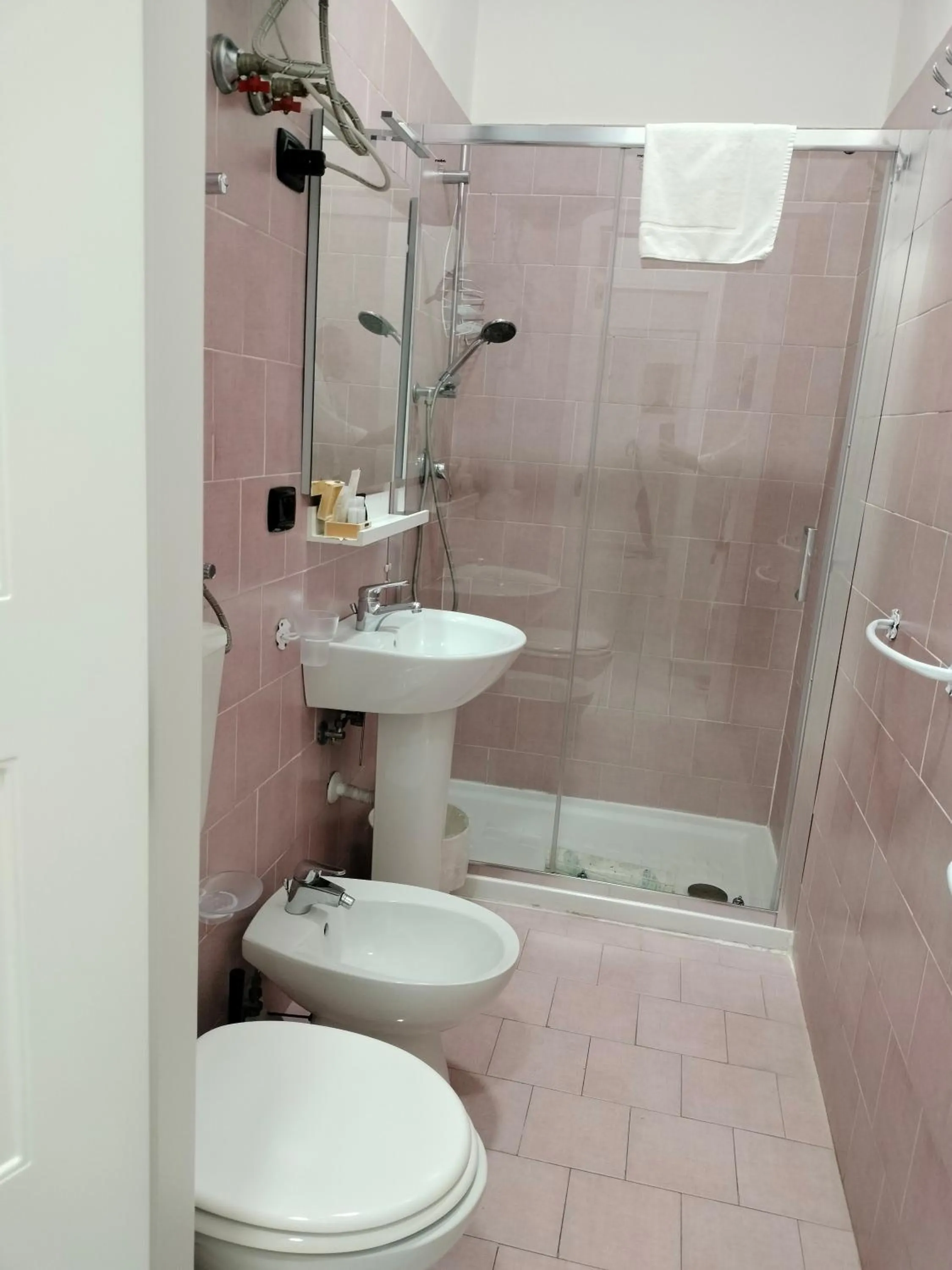 Shower in B&B Marcello&Core