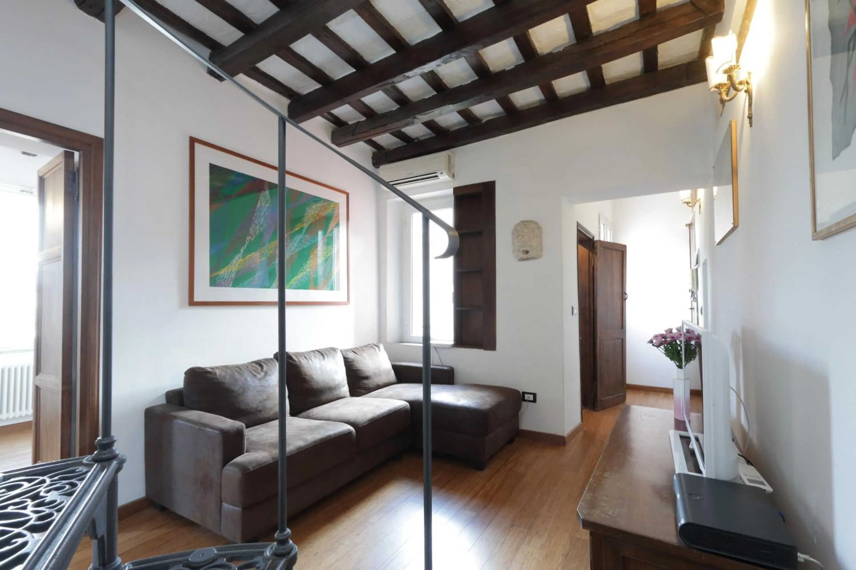 Living room in Garibaldi 2