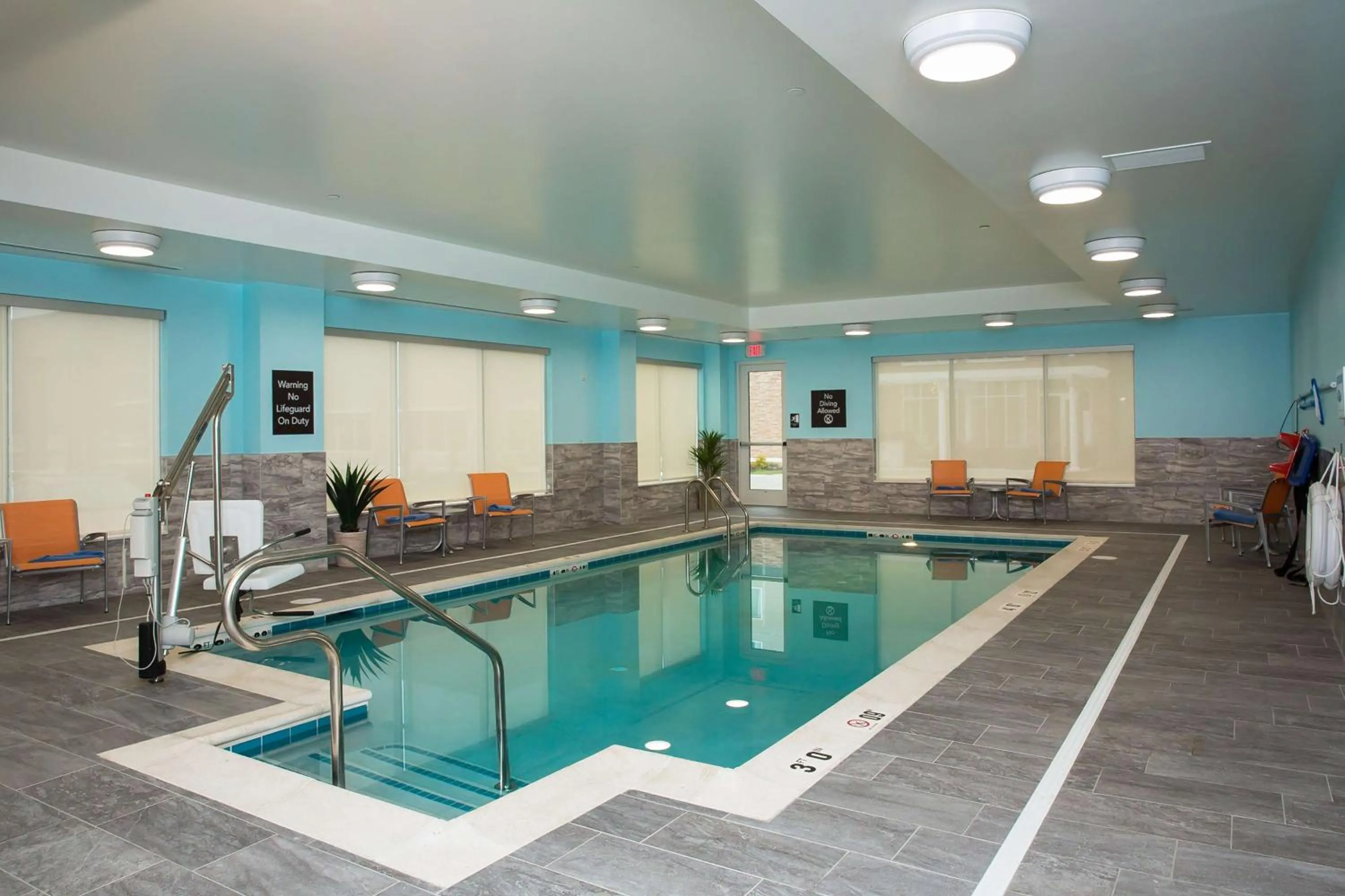 Pool view in Homewood Suites By Hilton Allentown Bethlehem Center Valley