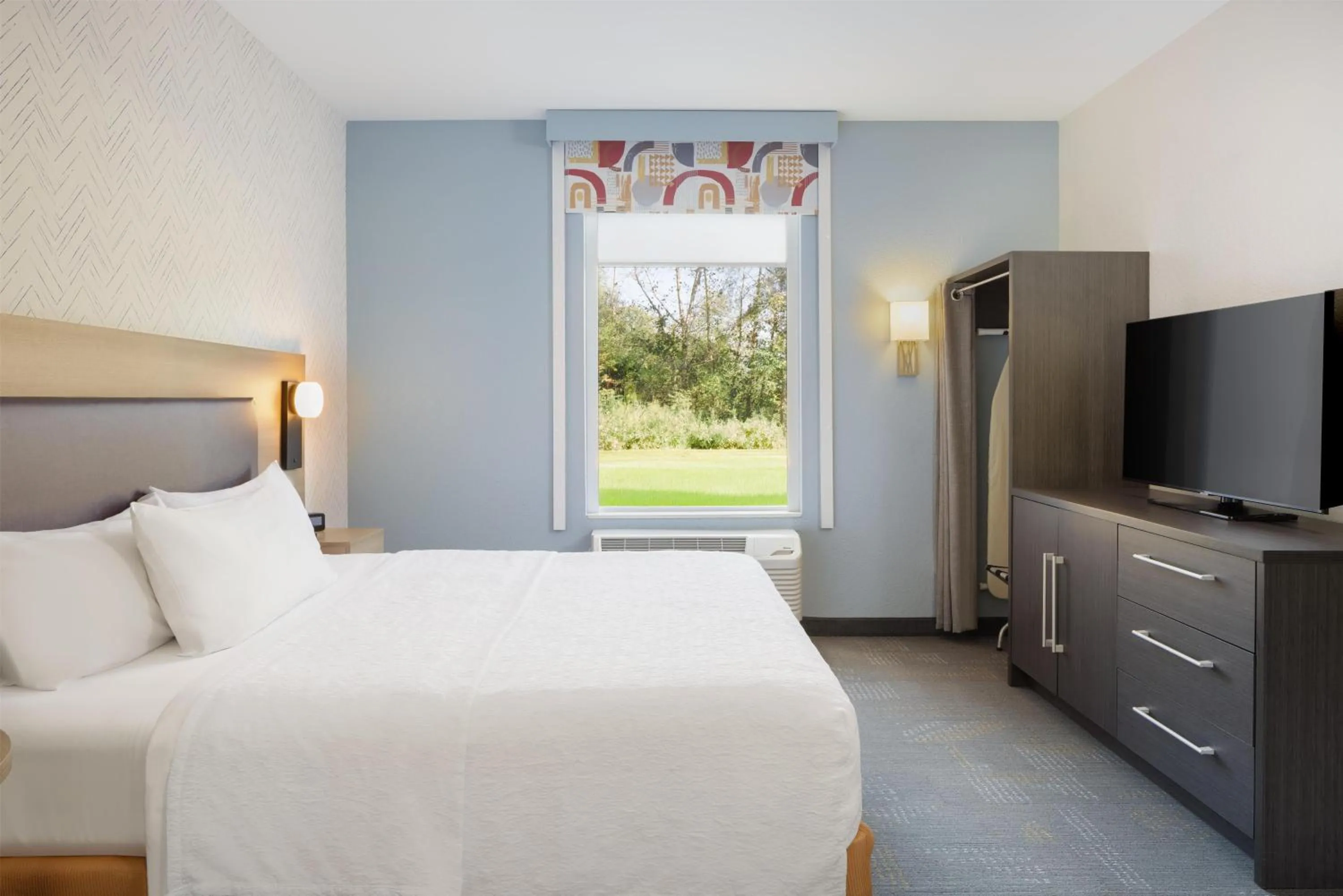 Bed in Home 2 Suites By Hilton Jackson