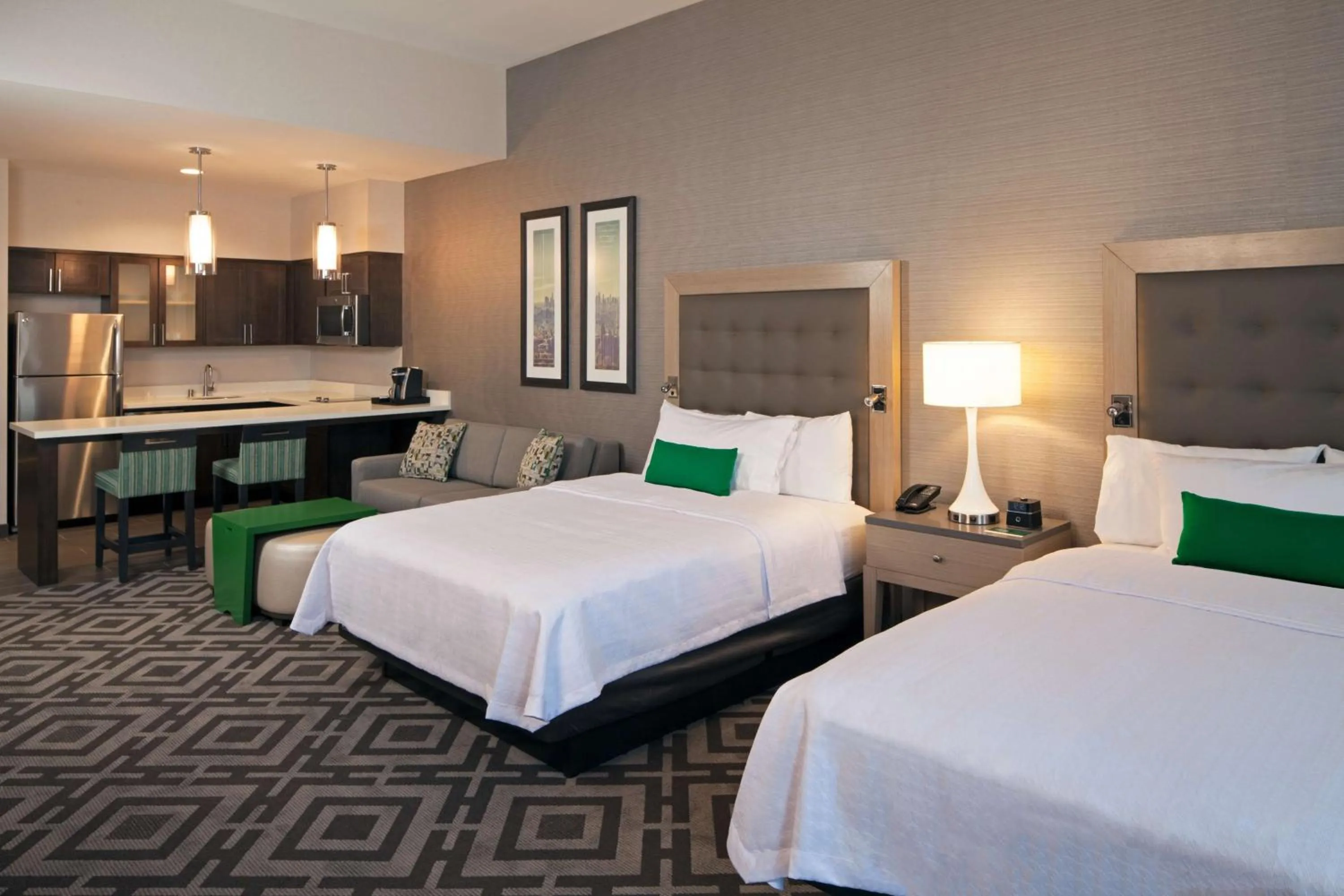 Bed in Homewood Suites By Hilton Los Angeles International Airport