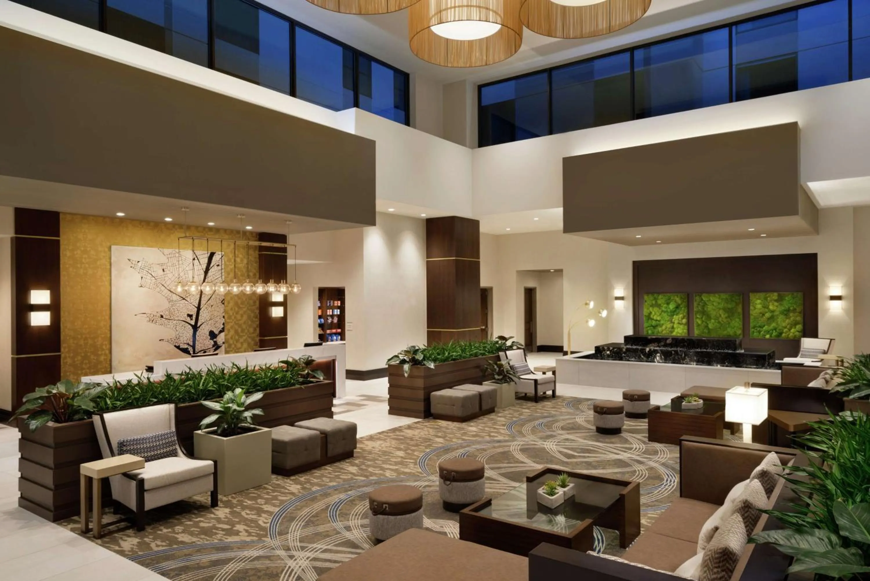 Lobby or reception in Embassy Suites By Hilton Syracuse Destiny USA