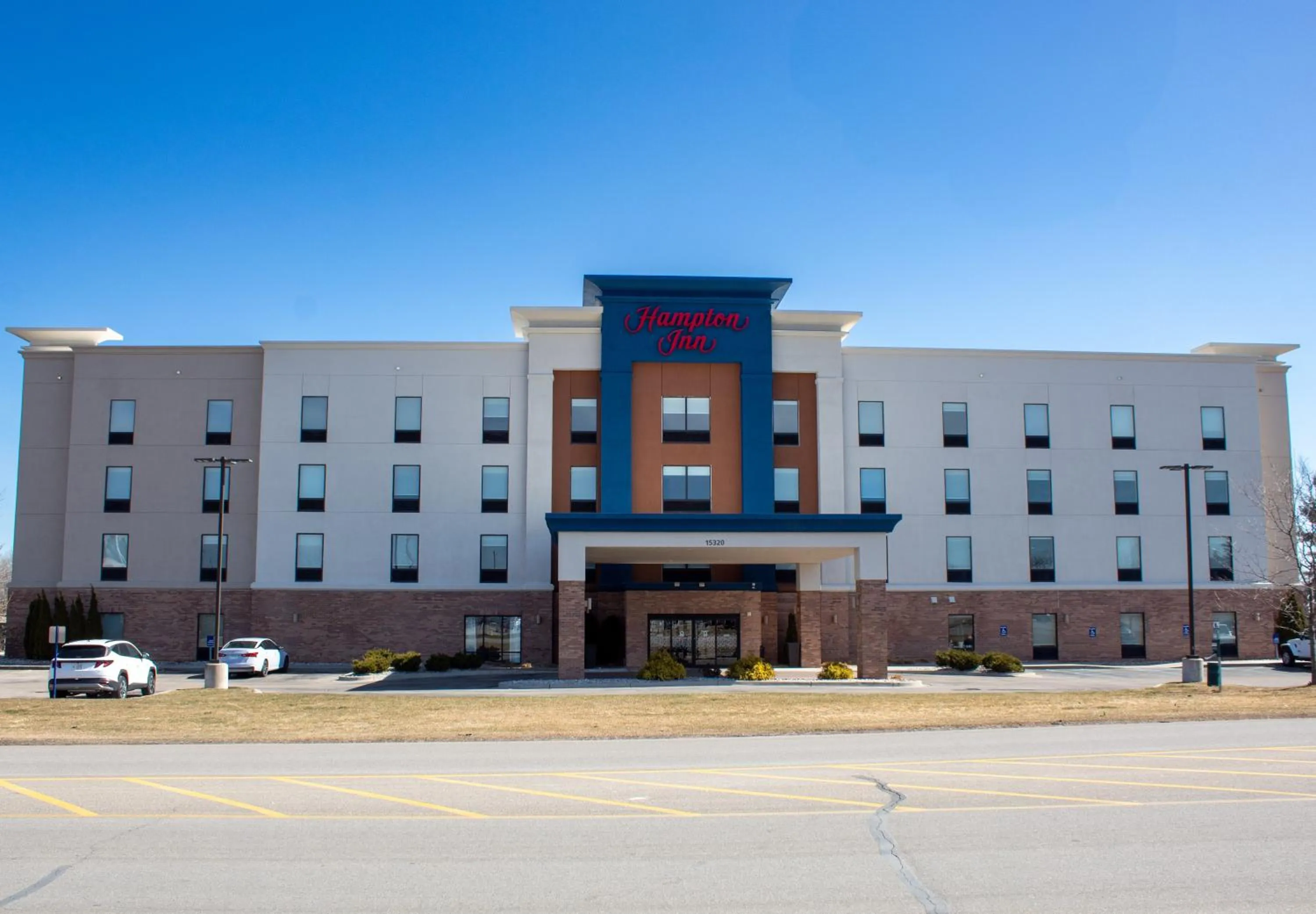Property building in Hampton Inn & Suites Big Rapids, Mi