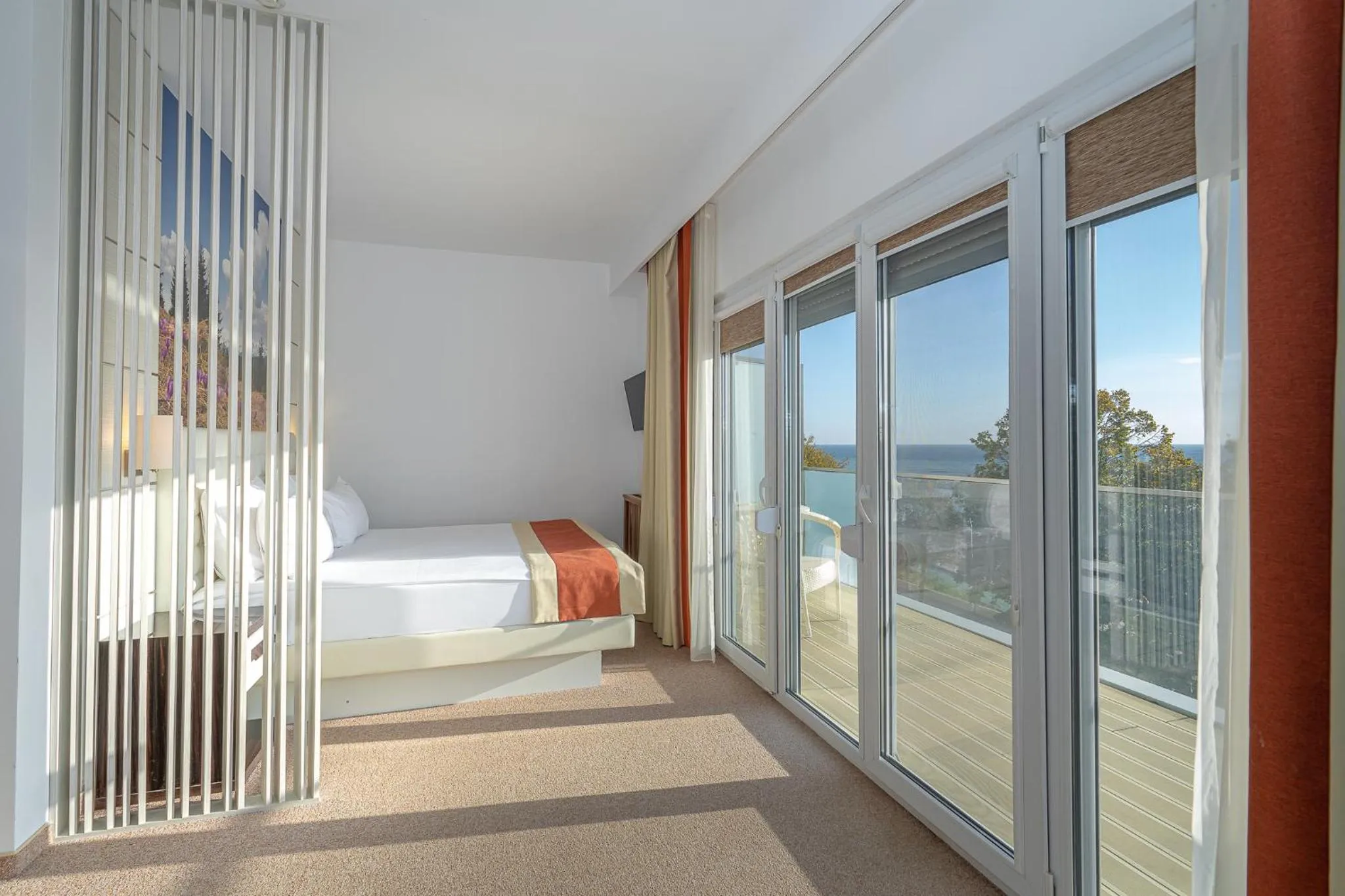 View (from property/room), Bed in Mera Brise