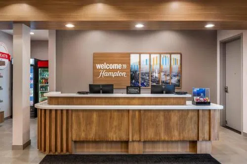 Hampton Inn & Suites Riverside/Corona East