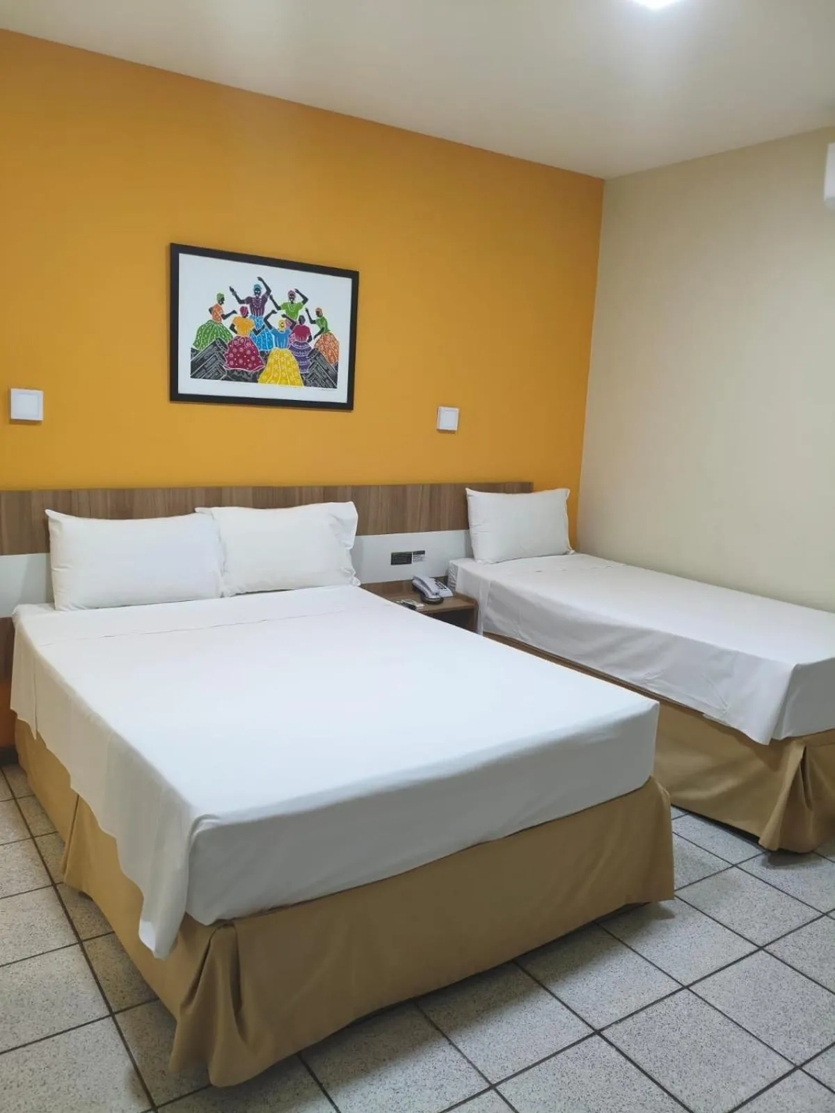 Bed in Boulevard Park Hotel