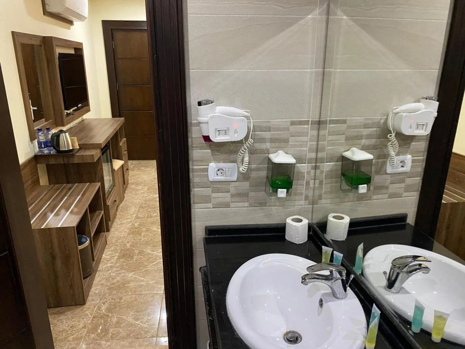 Toilet in Sunset Hotel