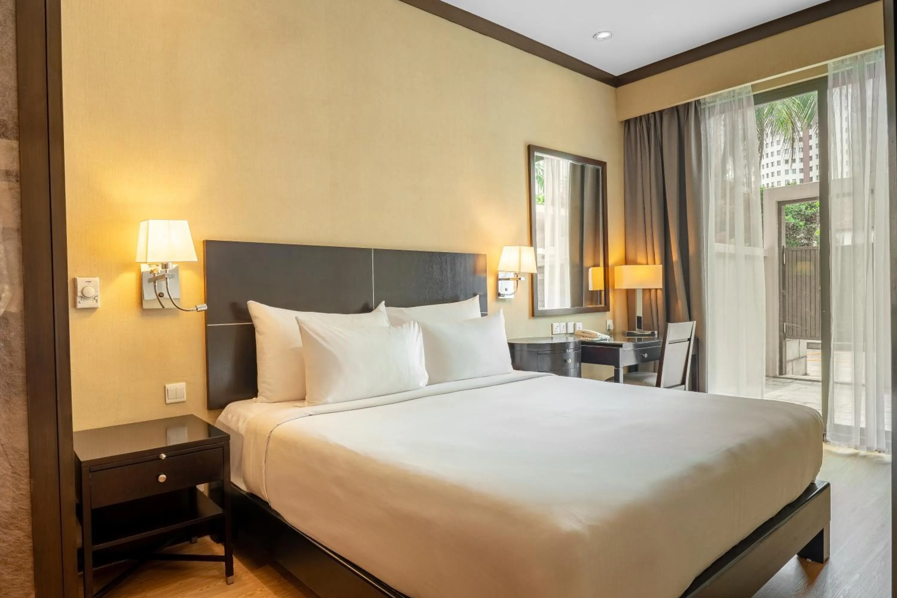Bedroom, Bed in Micasa All Suites Hotel
