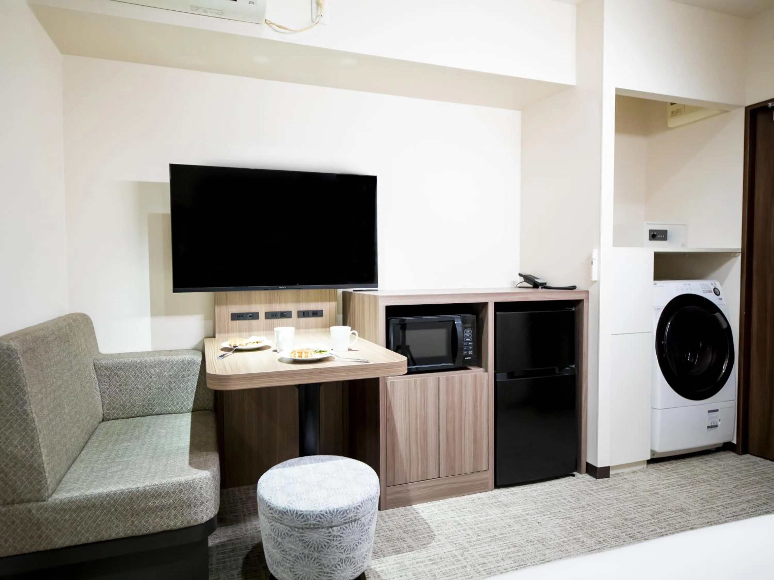 Photo of the whole room in Tokyu Stay Nihonbashi