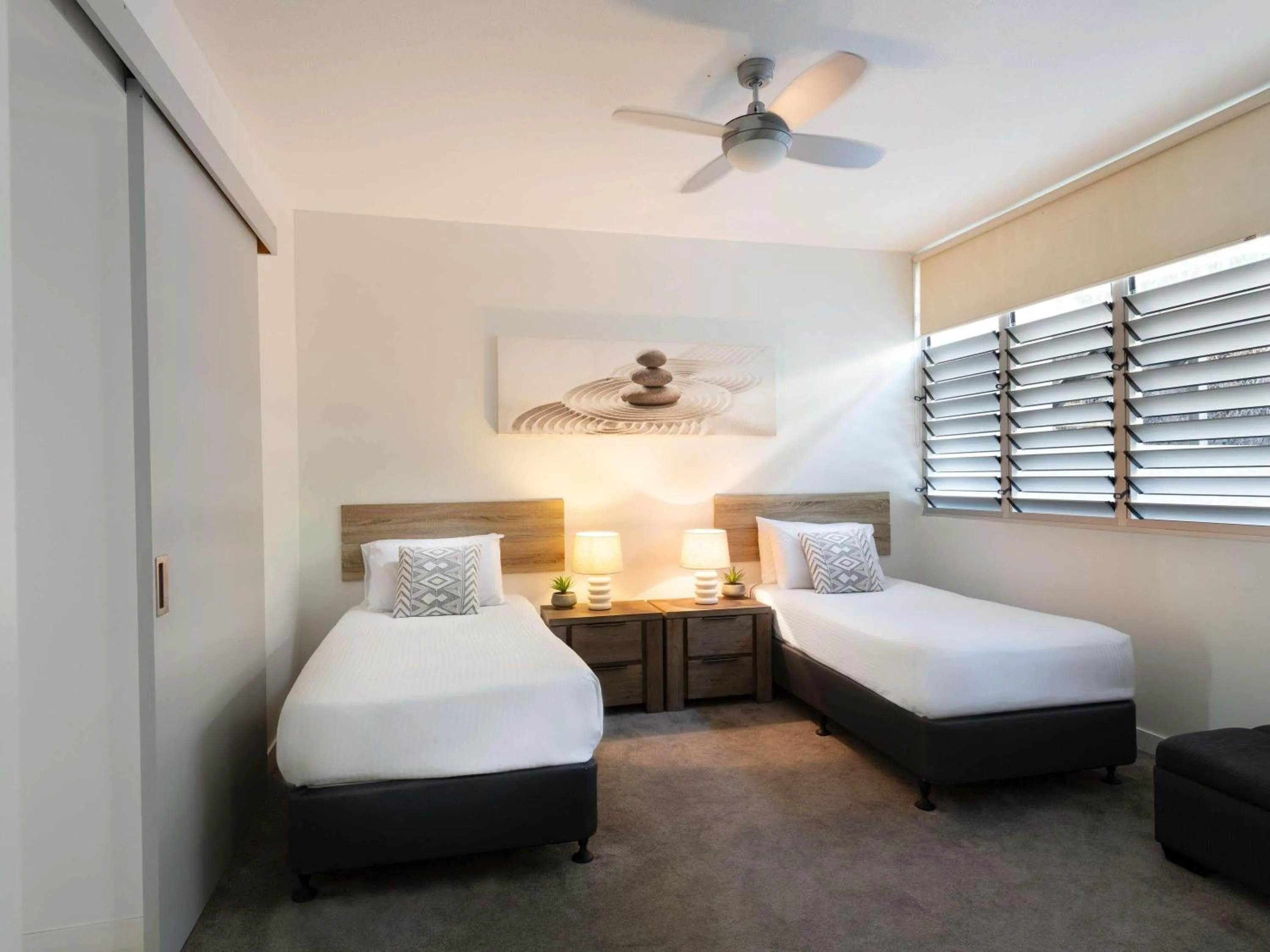 Bedroom, Bed in Grand Mercure Apartments Magnetic Island