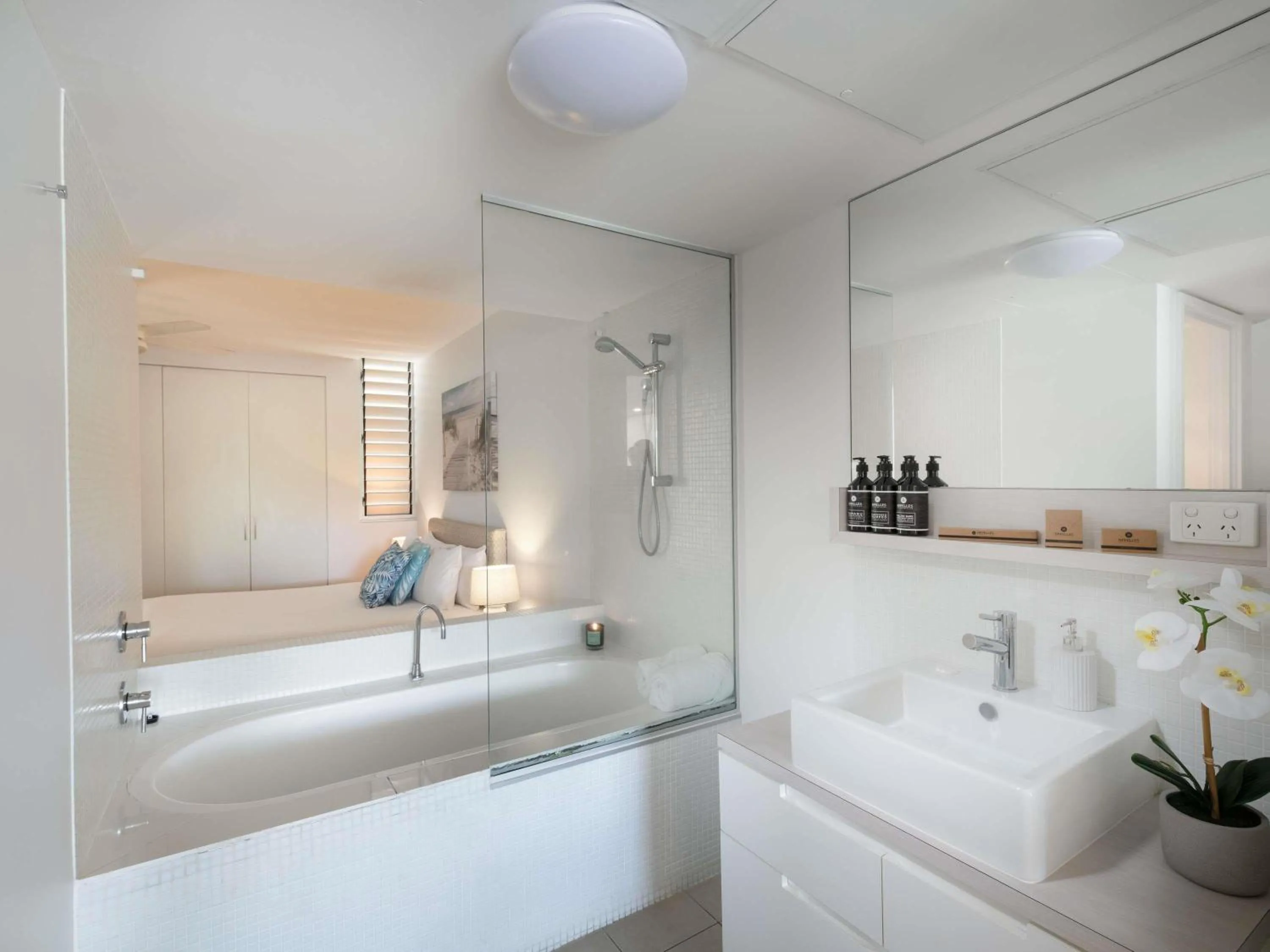 Bedroom in Grand Mercure Apartments Magnetic Island