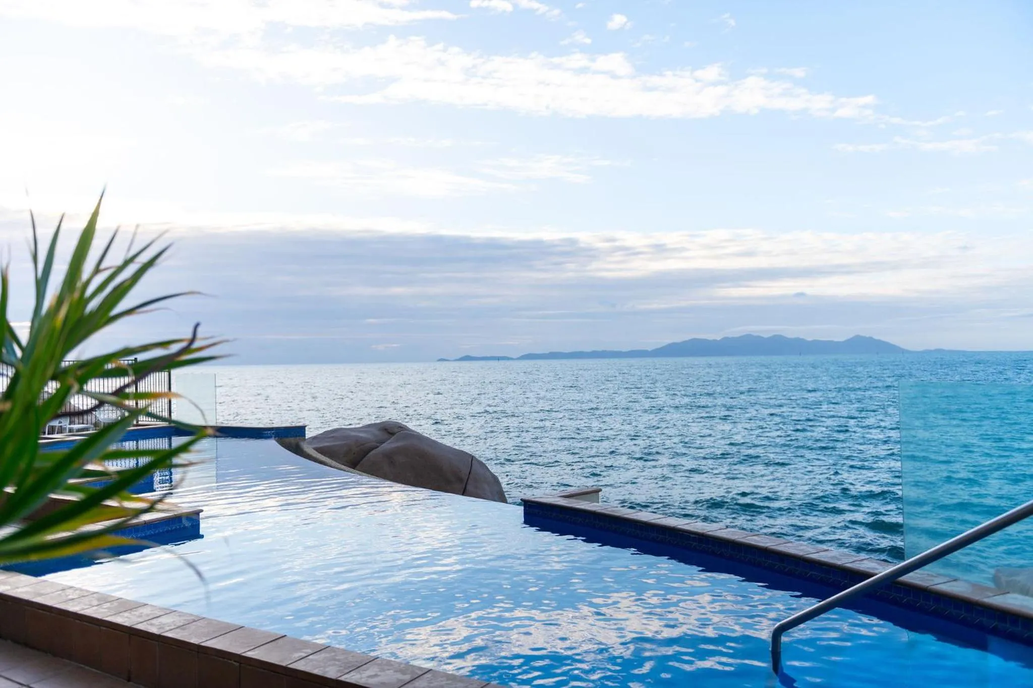 Pool view in Grand Mercure Apartments Magnetic Island
