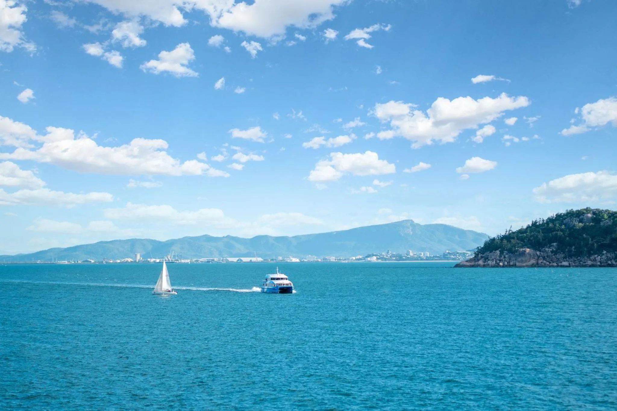 Sea view in Grand Mercure Apartments Magnetic Island