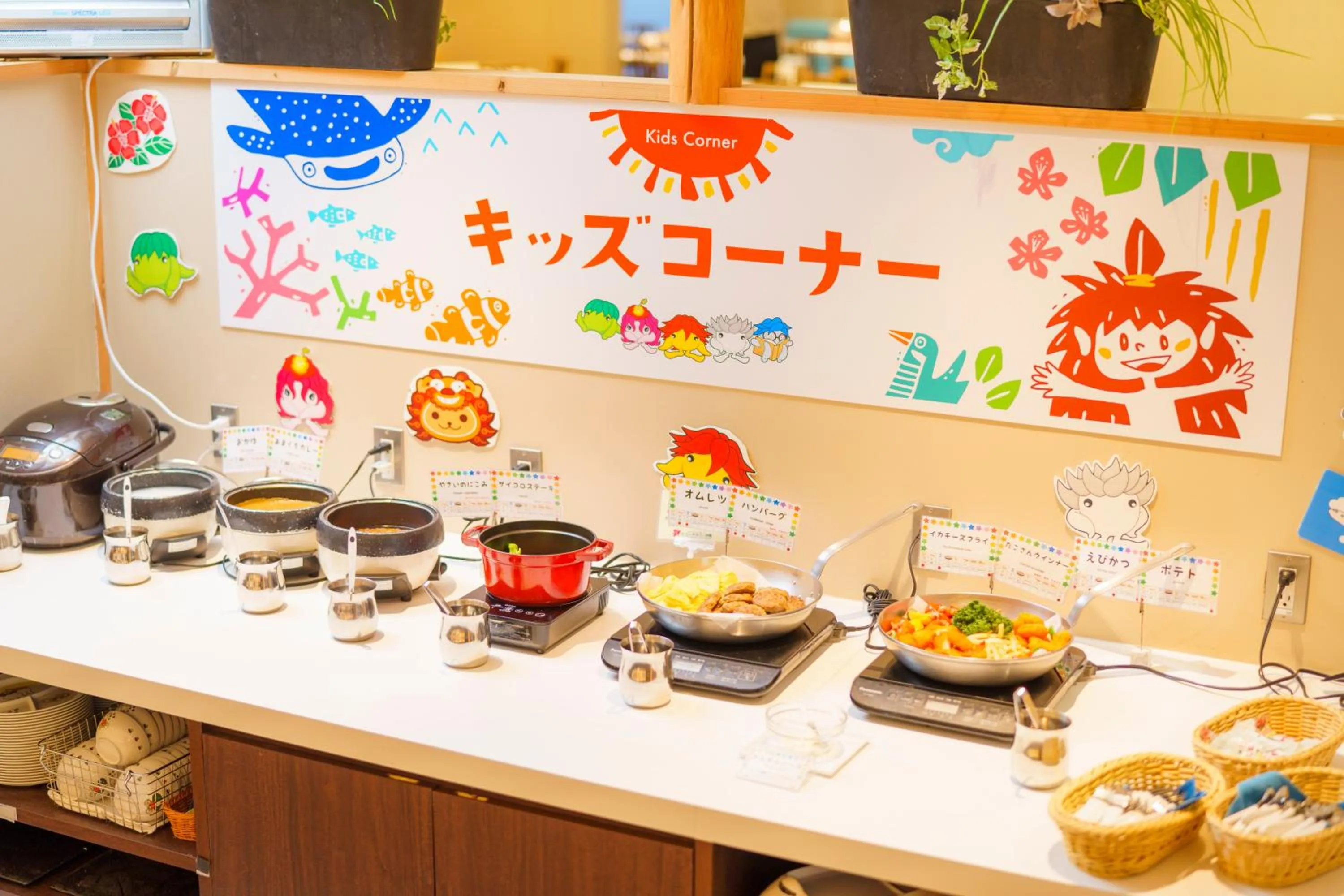 Food and drinks in The Beach Tower Okinawa