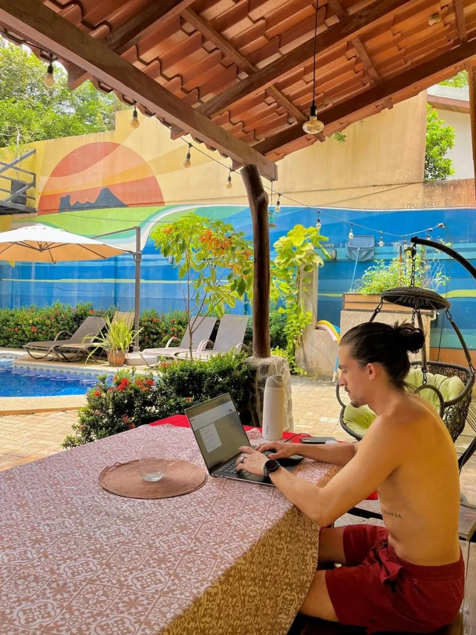 Dining area in Tamarindo Backpackers