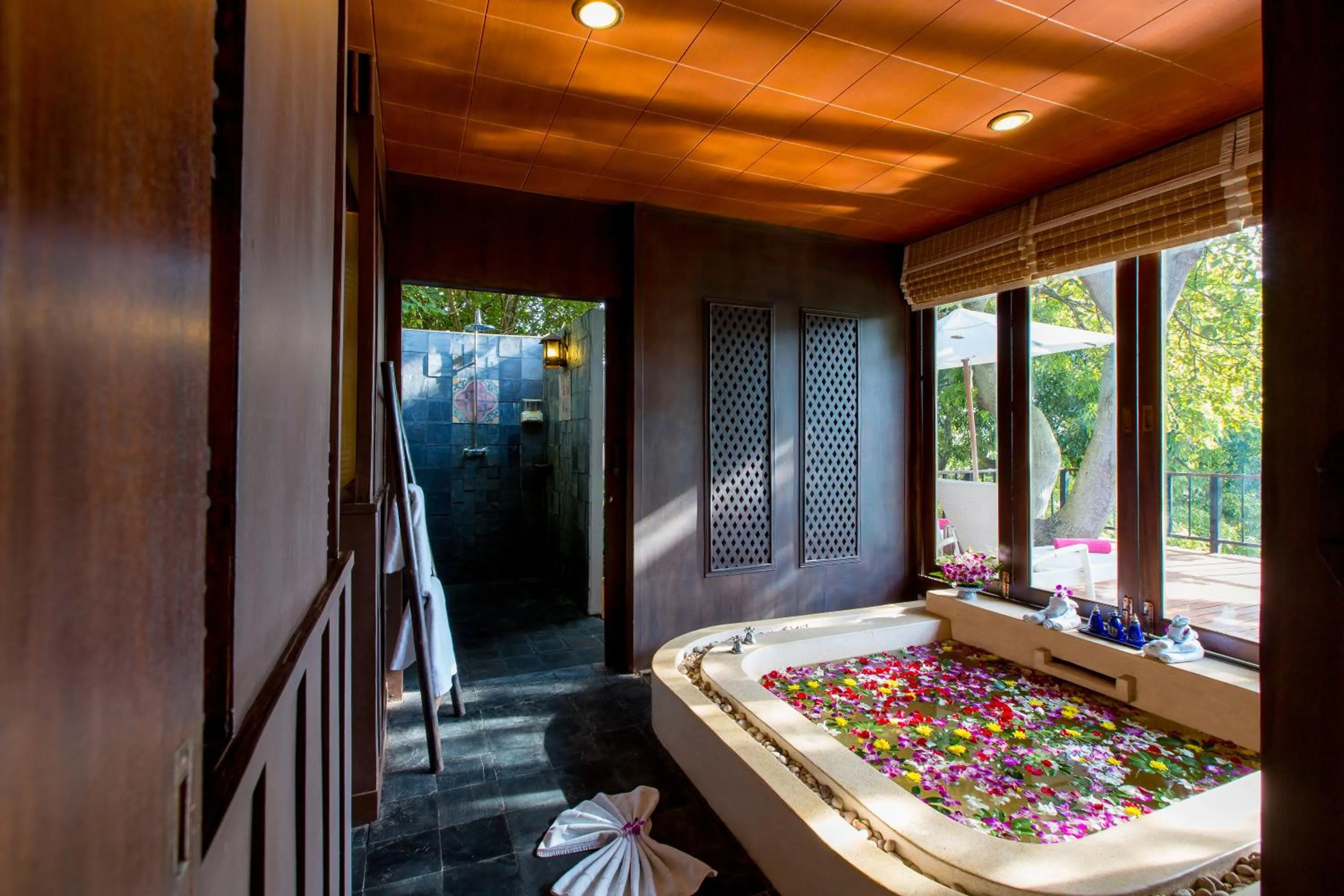 Bath in Elixir Resort Koh Yao Yai - SHA Plus