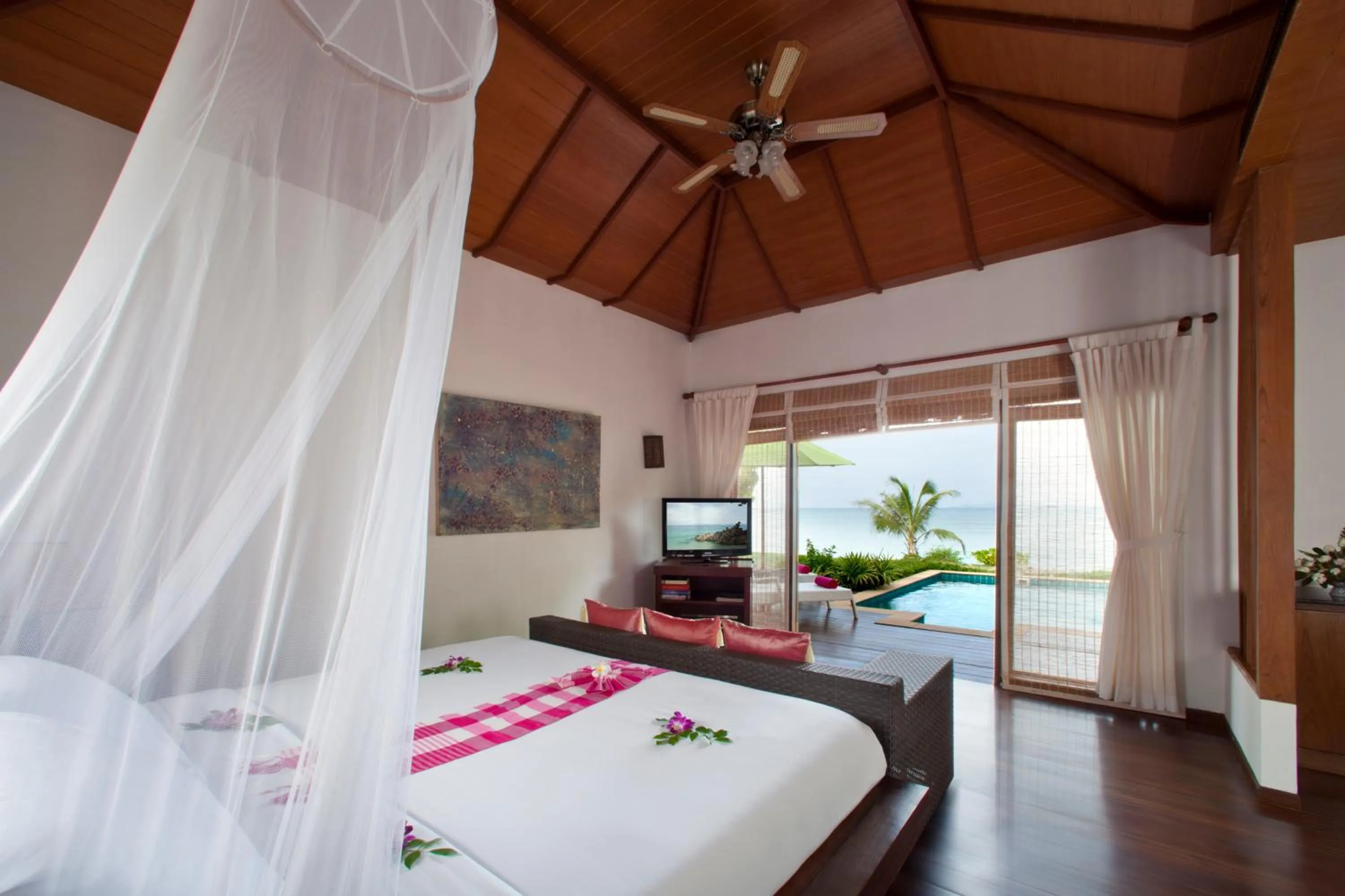 Bed in Elixir Resort Koh Yao Yai - SHA Plus