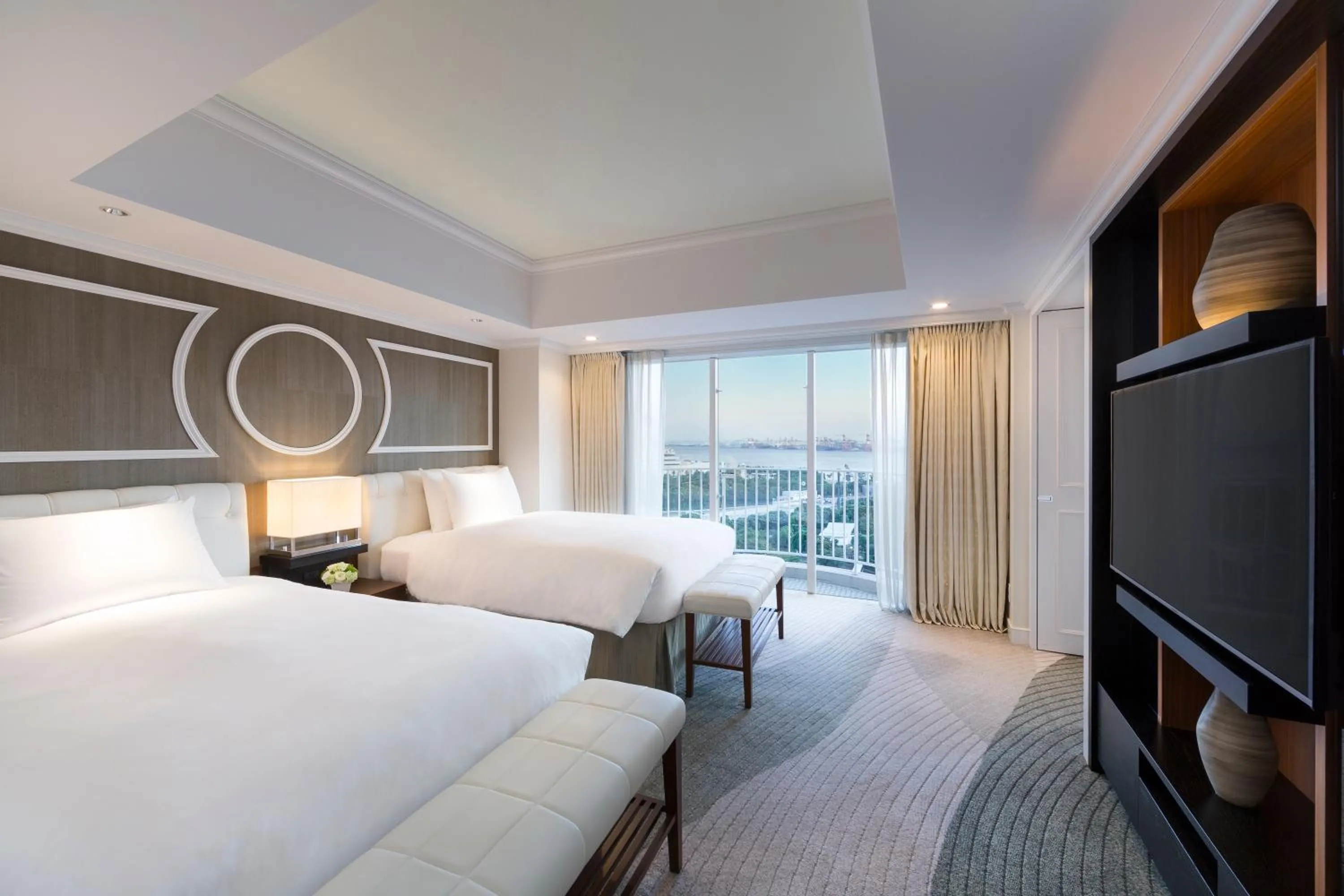 Bed in Hilton Tokyo Odaiba