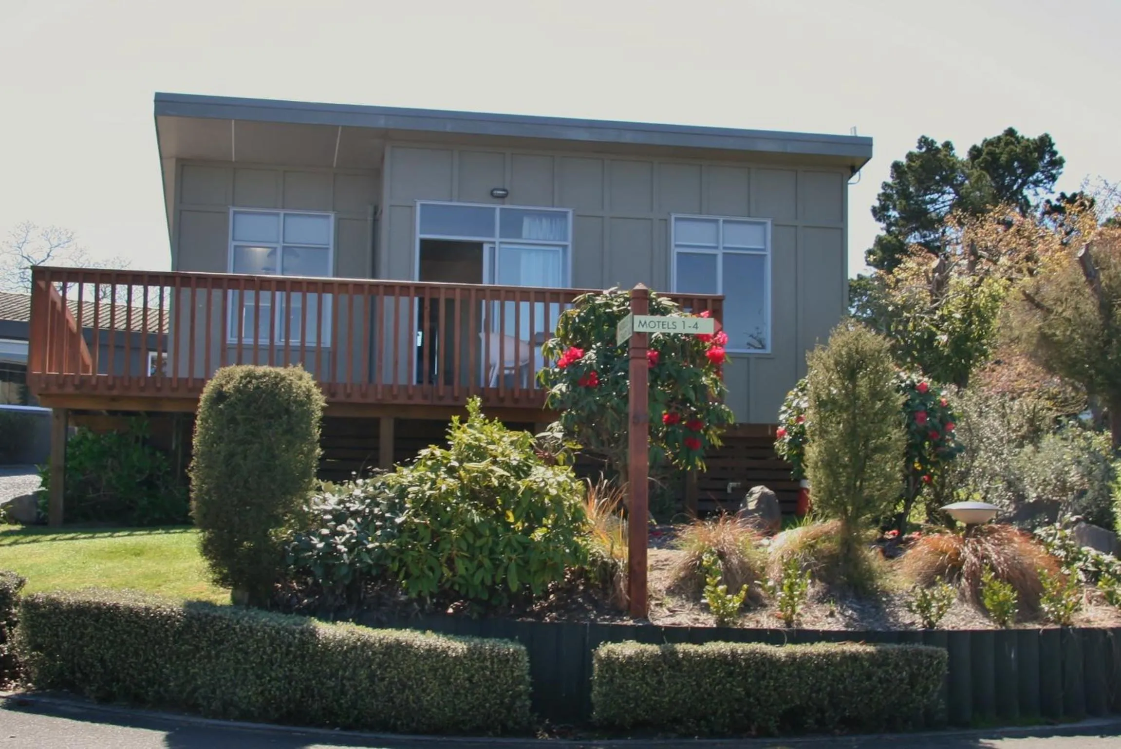 Facade/entrance in Taupo Debretts Spa Resort