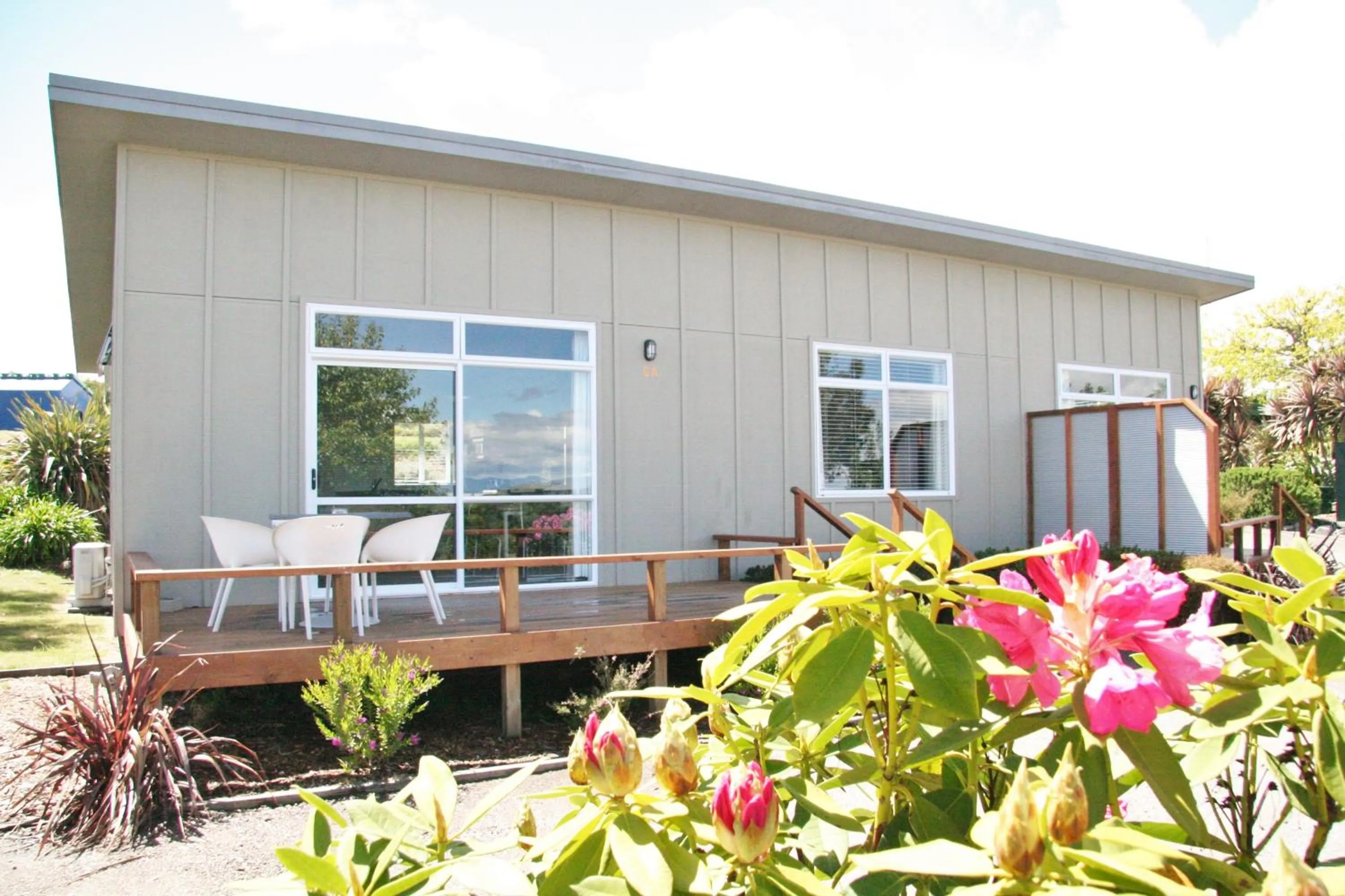 Facade/entrance in Taupo Debretts Spa Resort