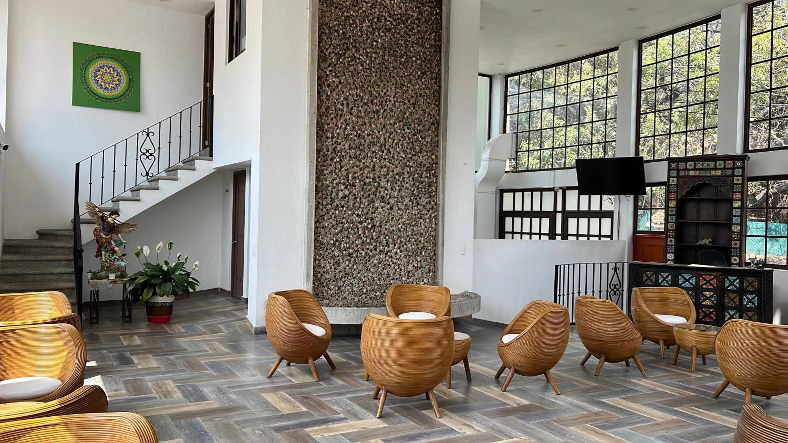Living room in Hotel Las Puertas de Tepoztlan