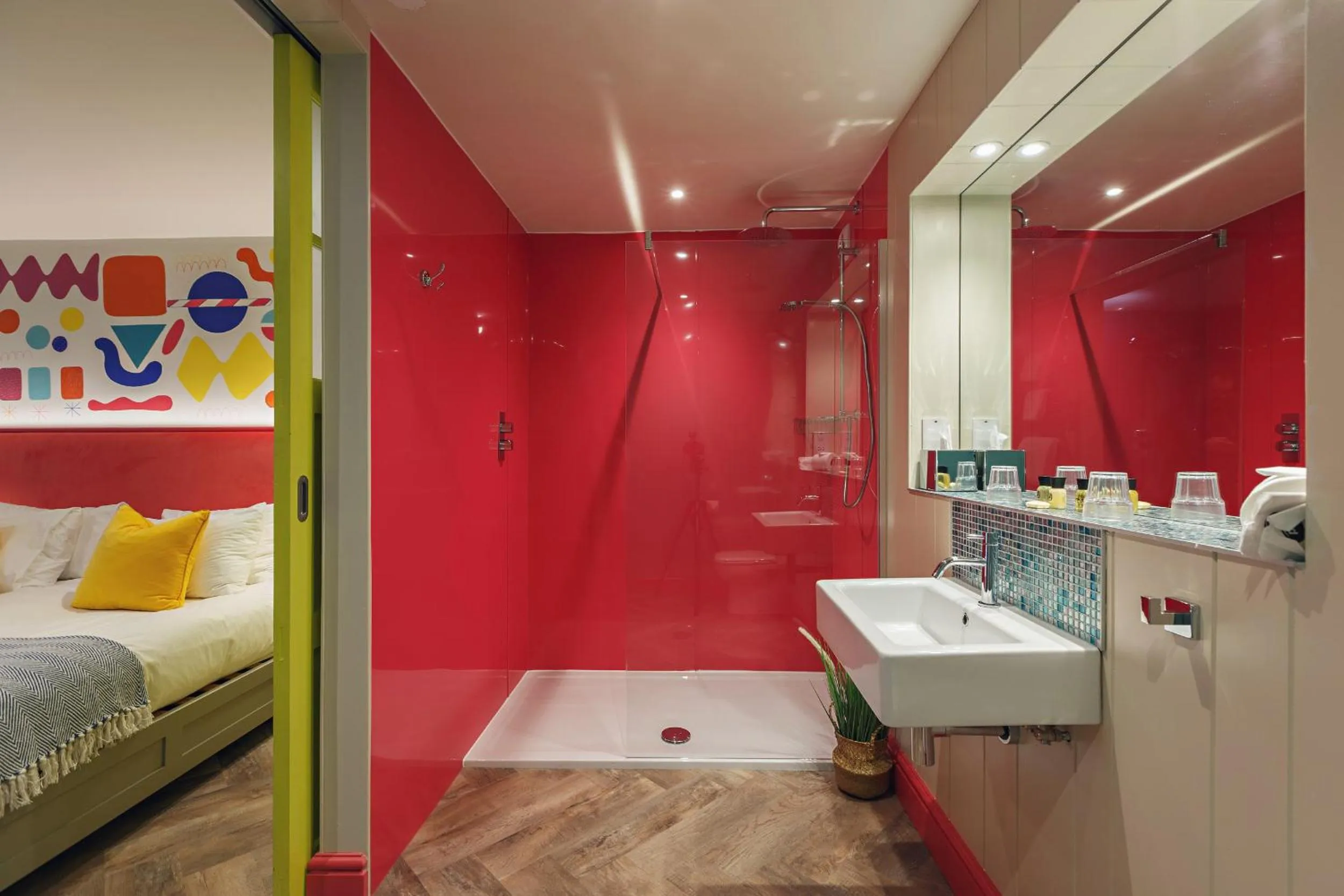 Bathroom, Bed in Ffolkes