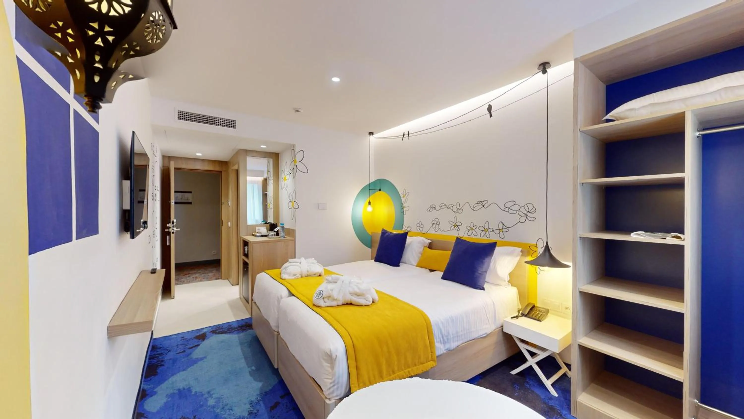 Bed in Hotel Carlton