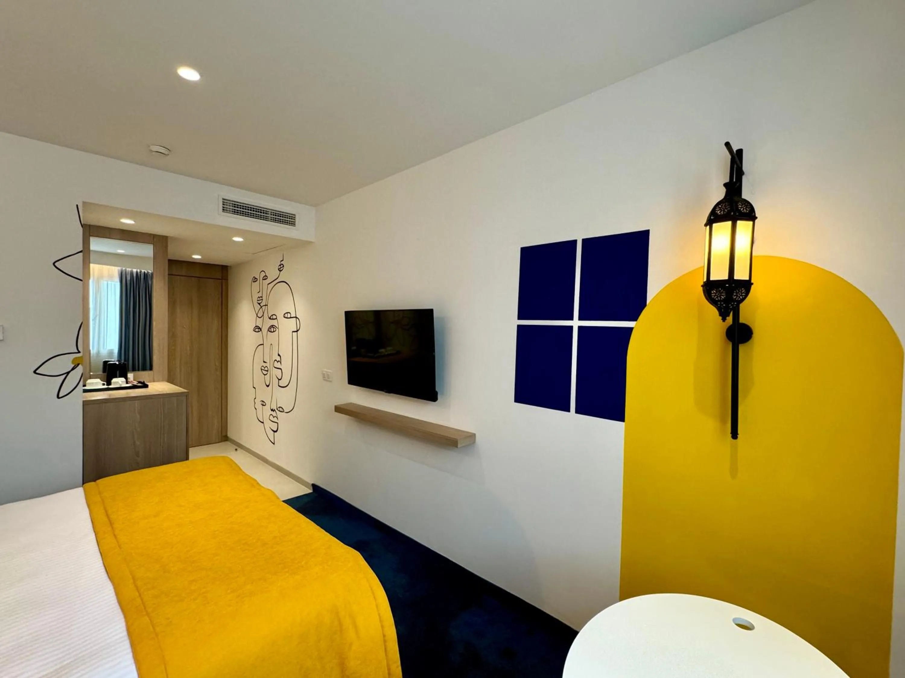 Bed in Hotel Carlton