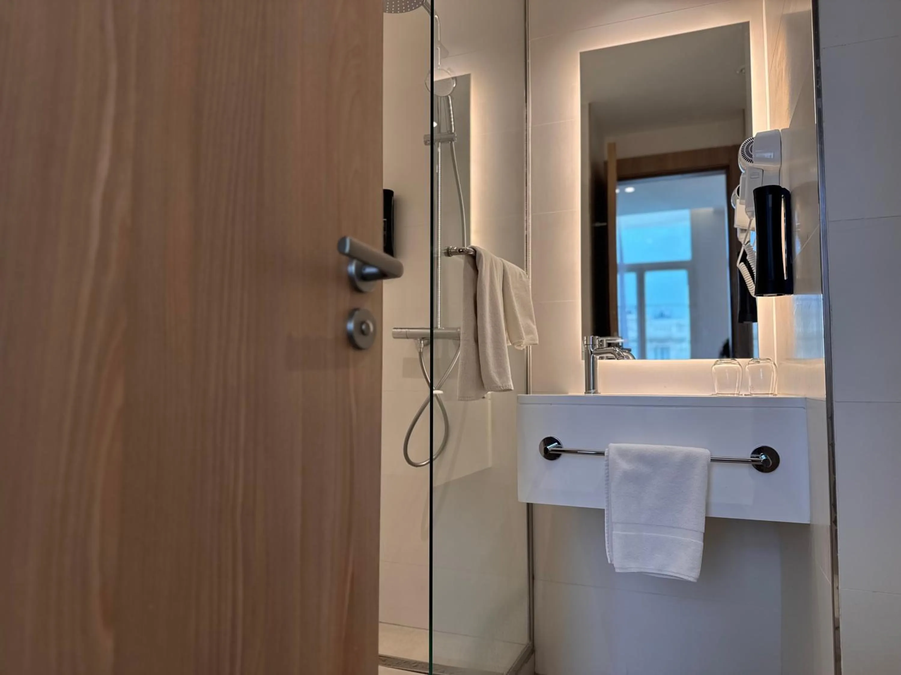 Bathroom in Hotel Carlton