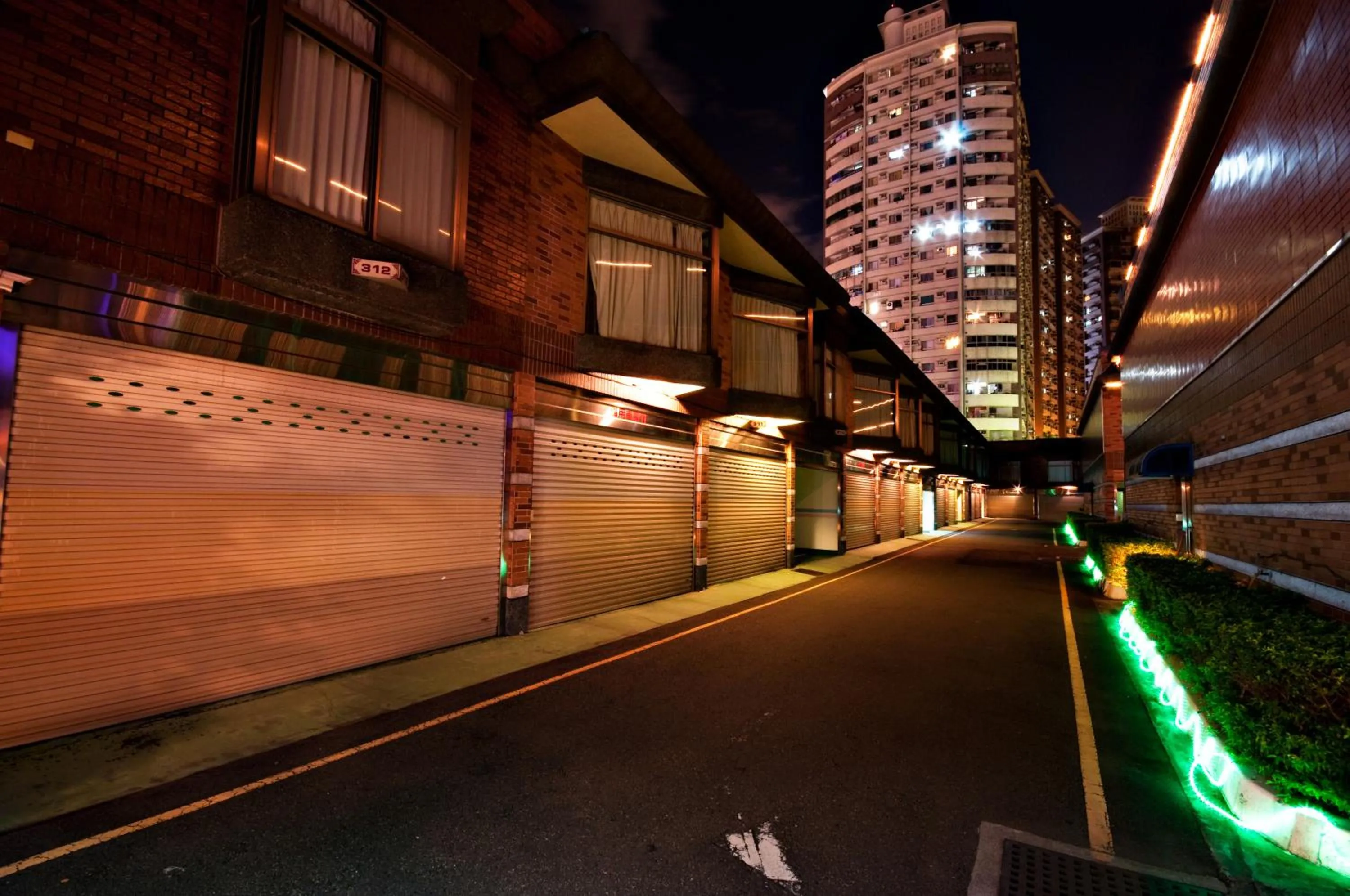 Beverly Commercial Motel