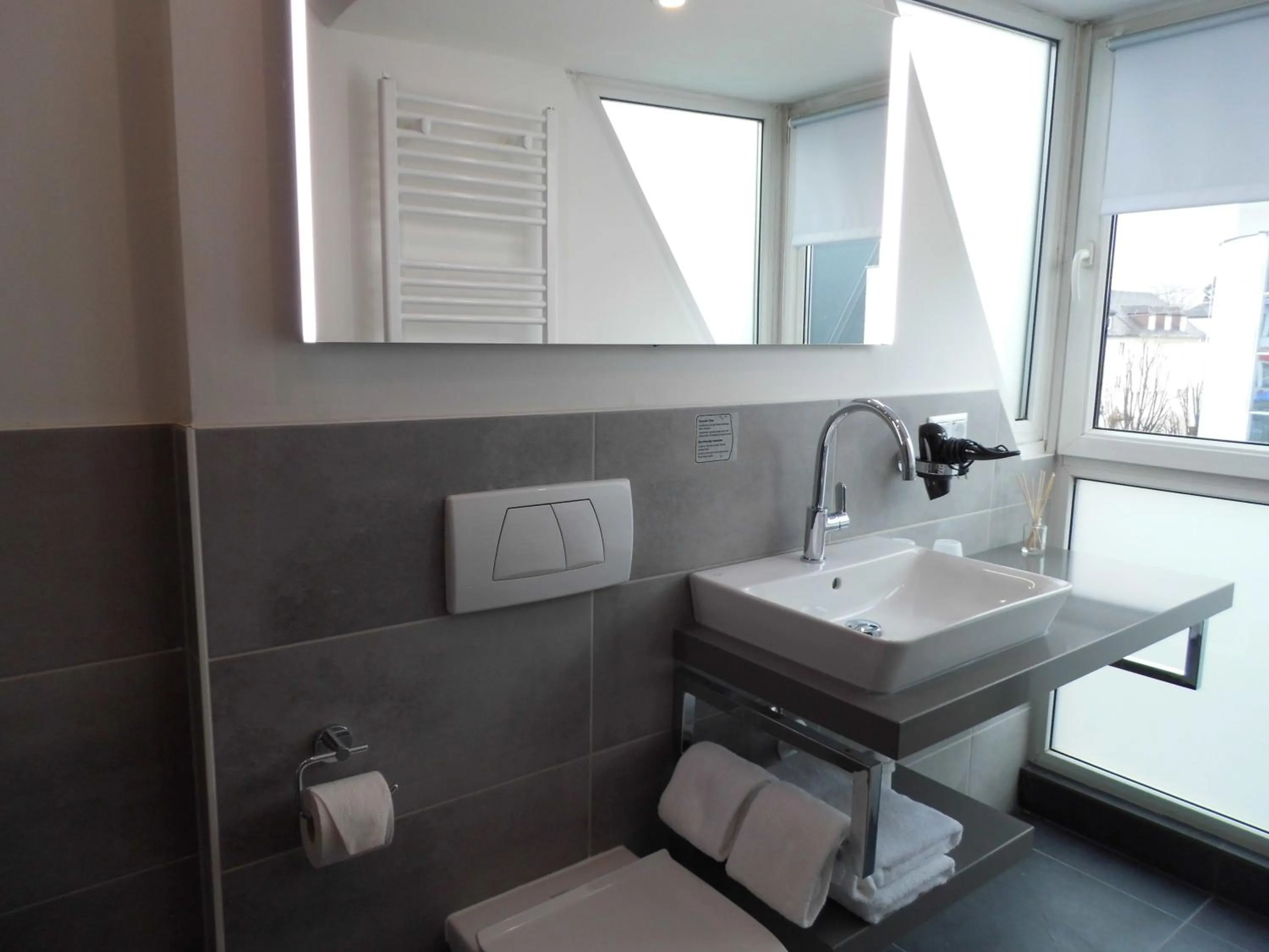 Bathroom in Pension Elisabeth - Rooms & Apartments