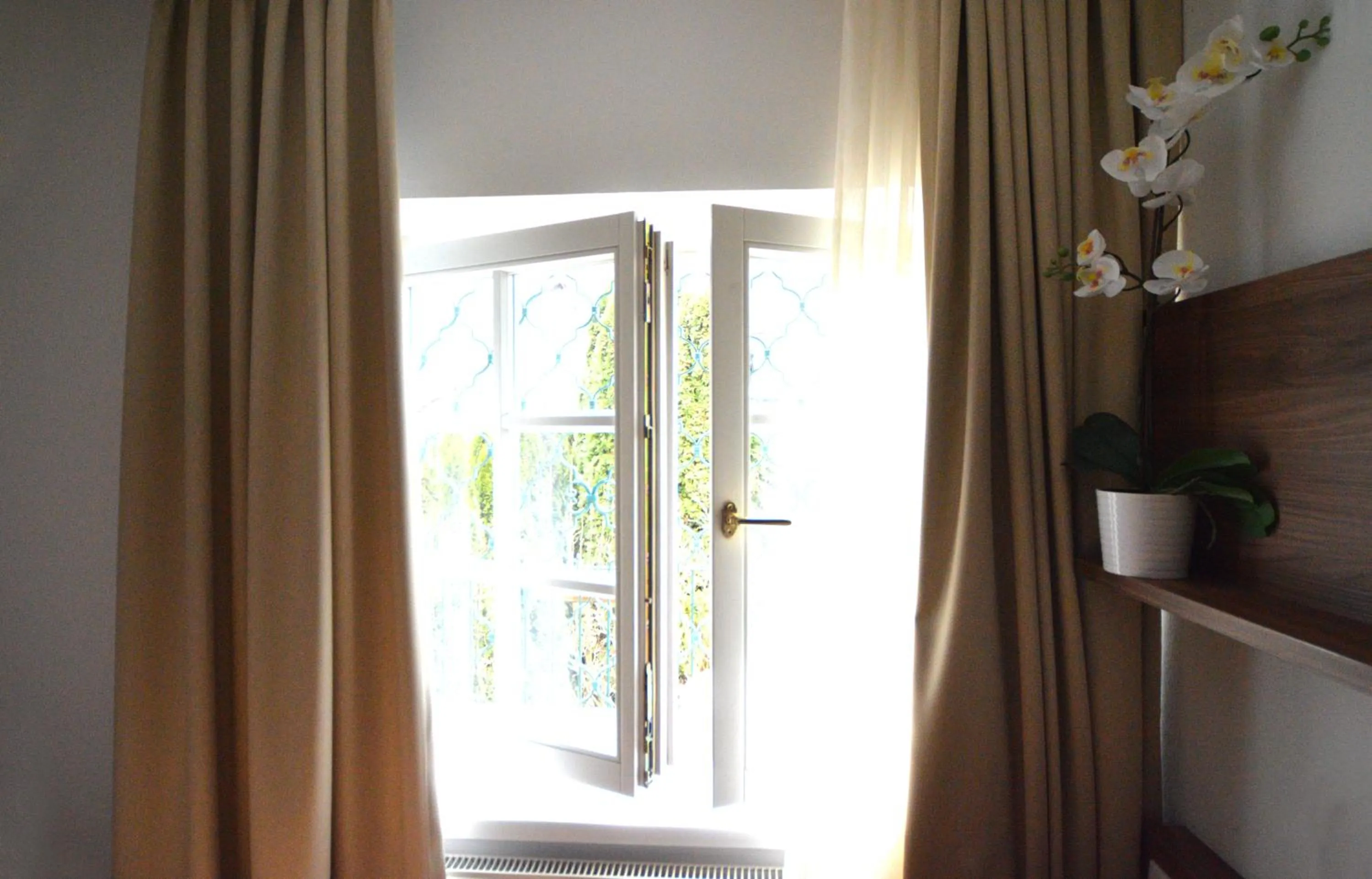 Photo of the whole room in Pension Elisabeth - Rooms & Apartments