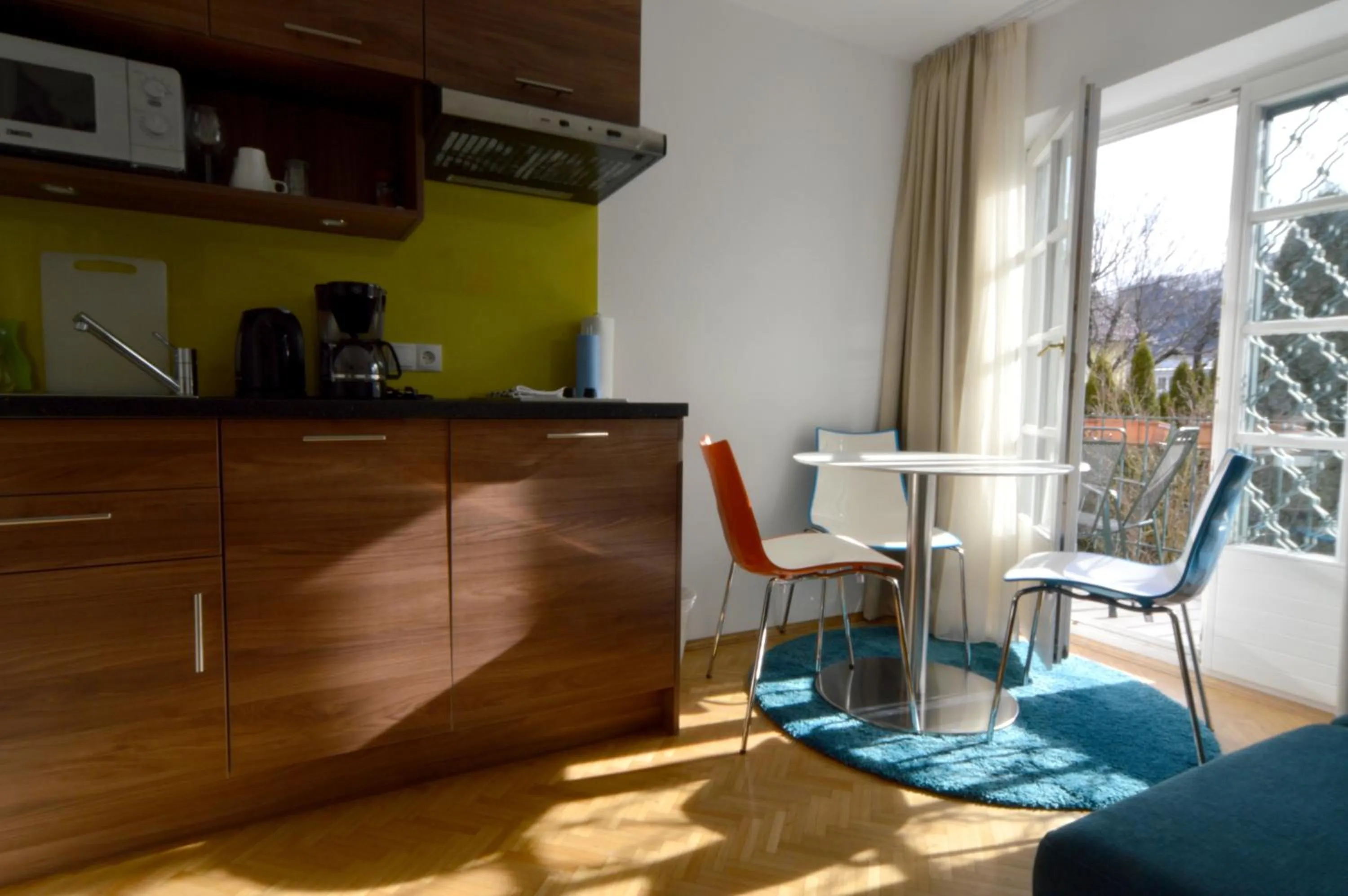 Kitchen or kitchenette in Pension Elisabeth - Rooms & Apartments