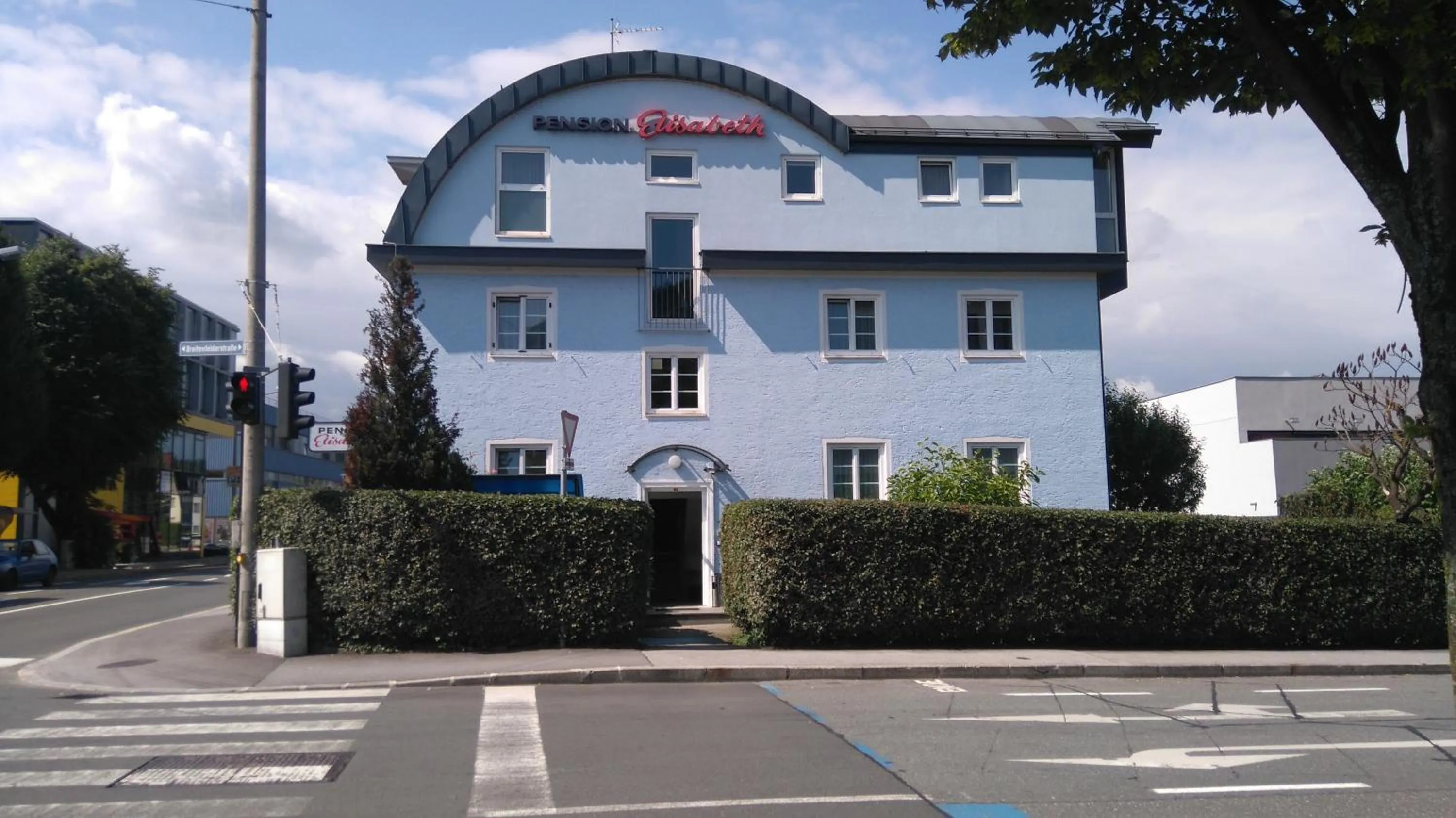 Property building in Pension Elisabeth - Rooms & Apartments