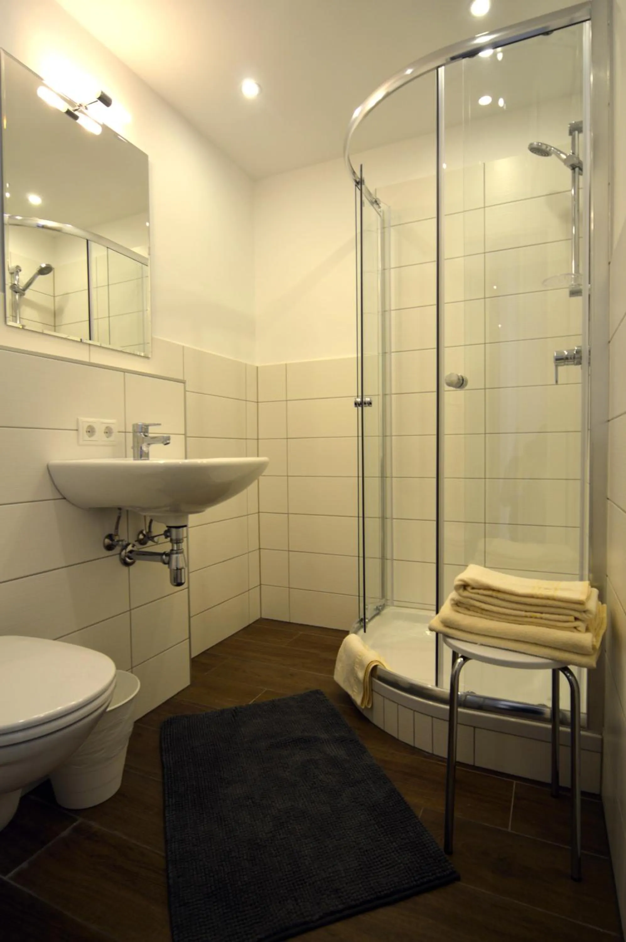 Toilet in Pension Elisabeth - Rooms & Apartments