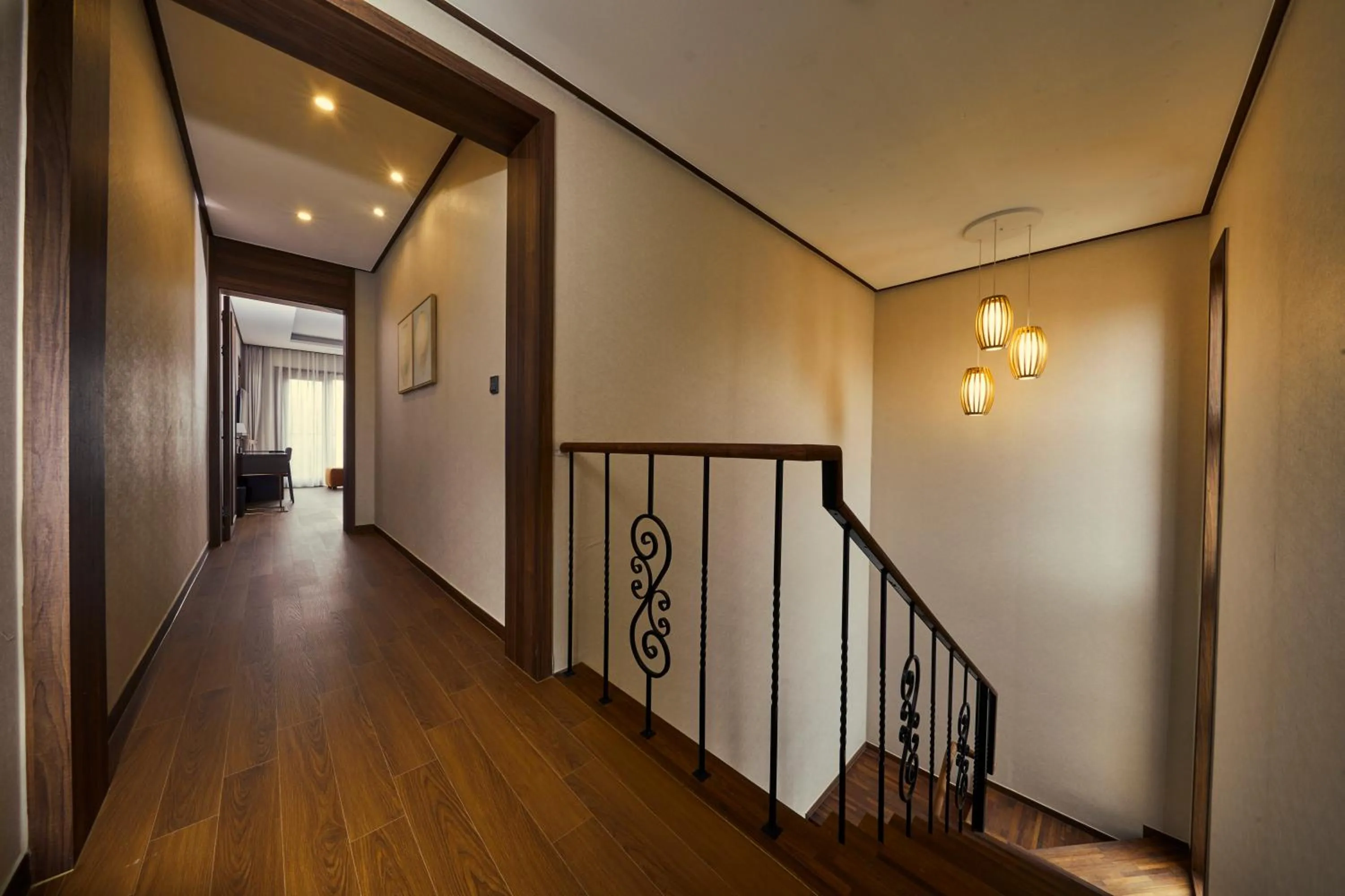 Camphortree Hotel and Resort