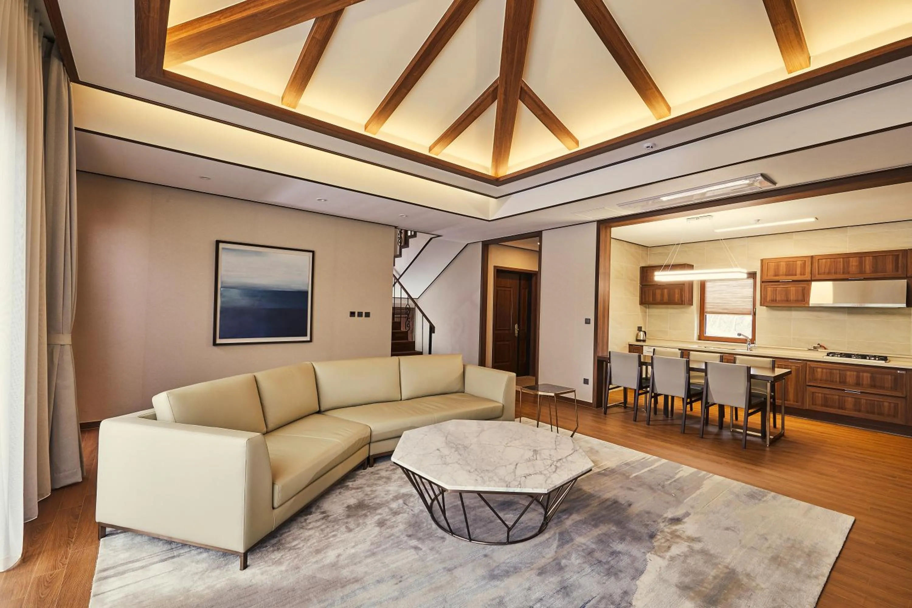 Camphortree Hotel and Resort