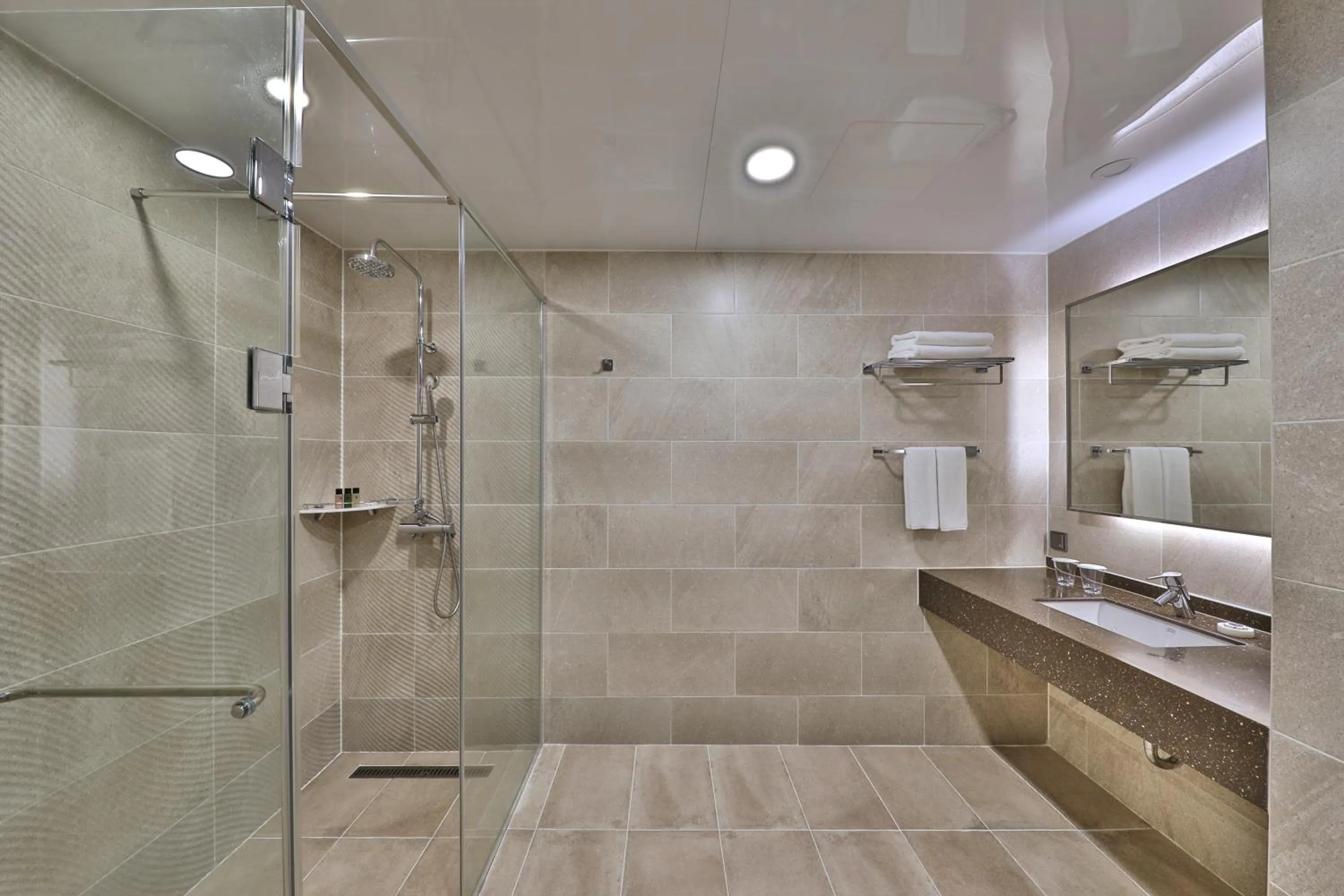 Bathroom in Camphortree Hotel and Resort