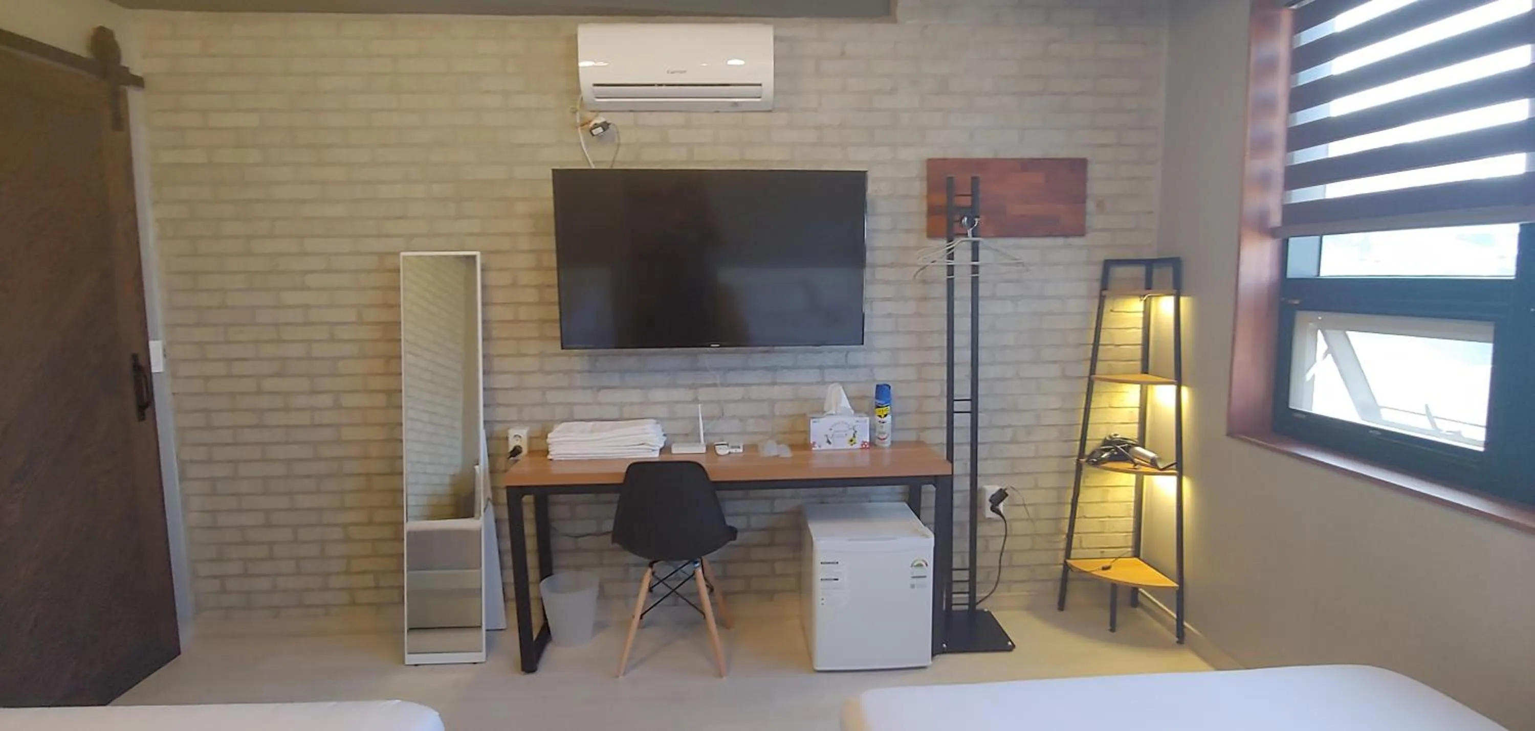 Bed in White Windmill Guesthouse