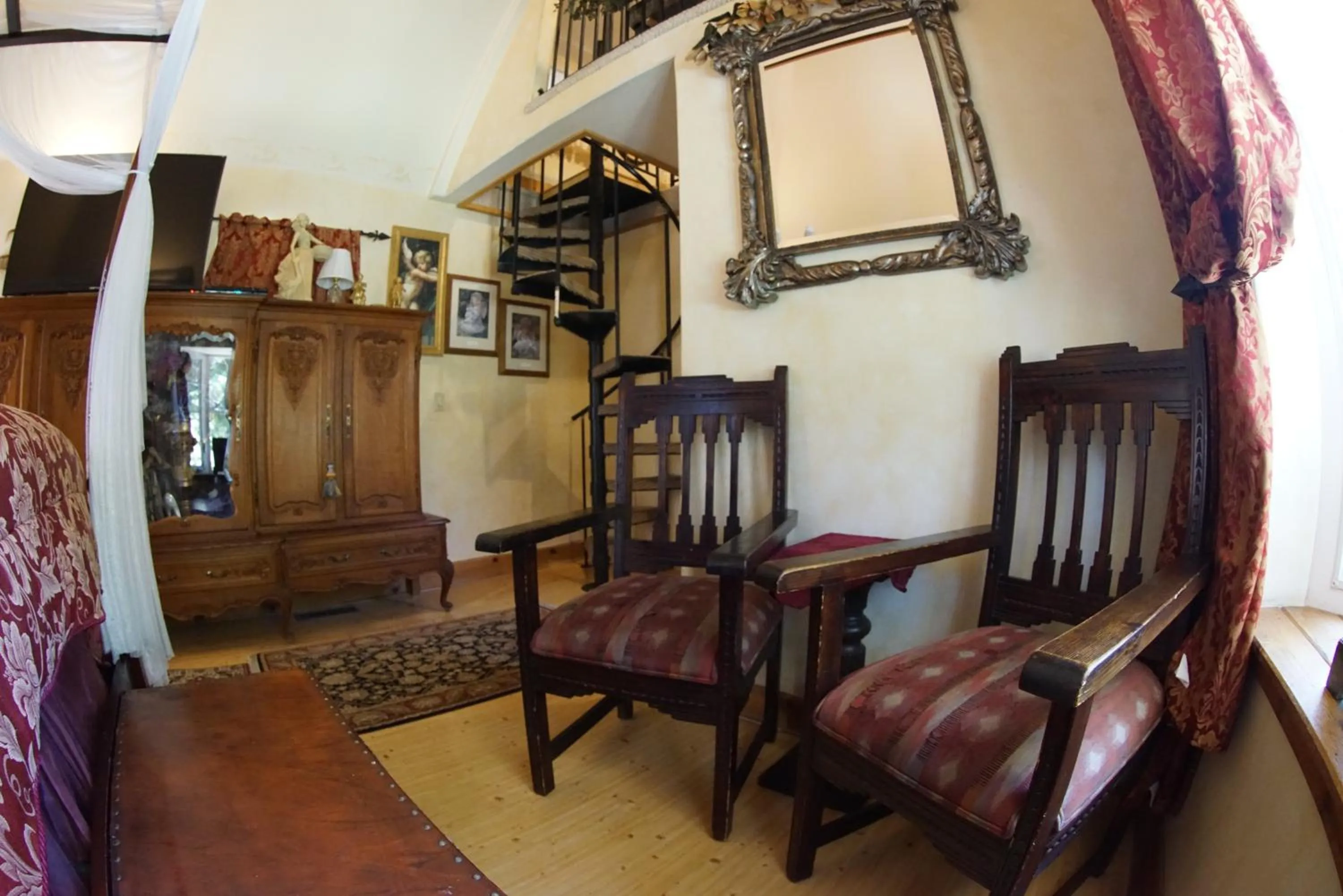 Seating area in FLEUR DE LAC EUROPERAN INn
