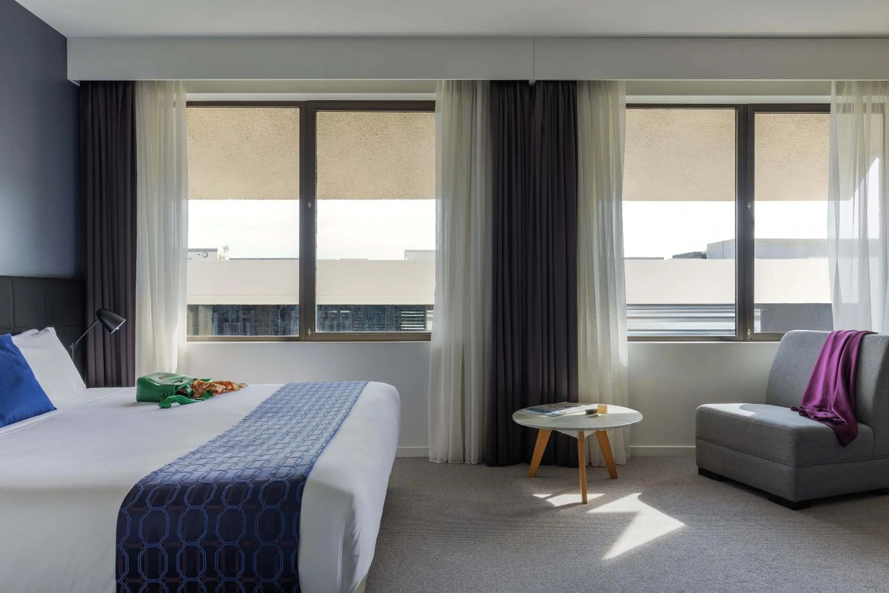 Bedroom, Bed in Mantra MacArthur Hotel