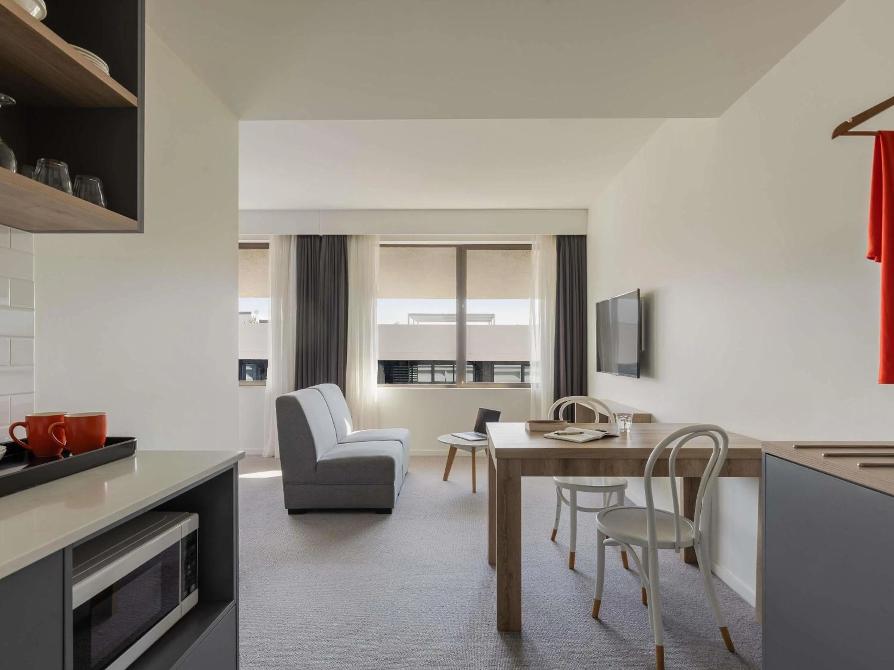 Bedroom in Mantra MacArthur Hotel