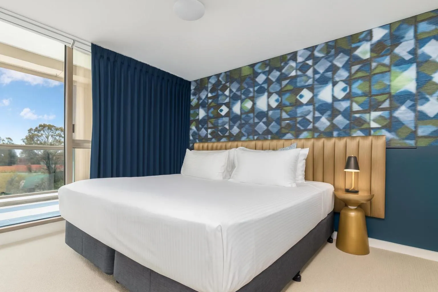 Bedroom, Bed in Quest Flemington Central