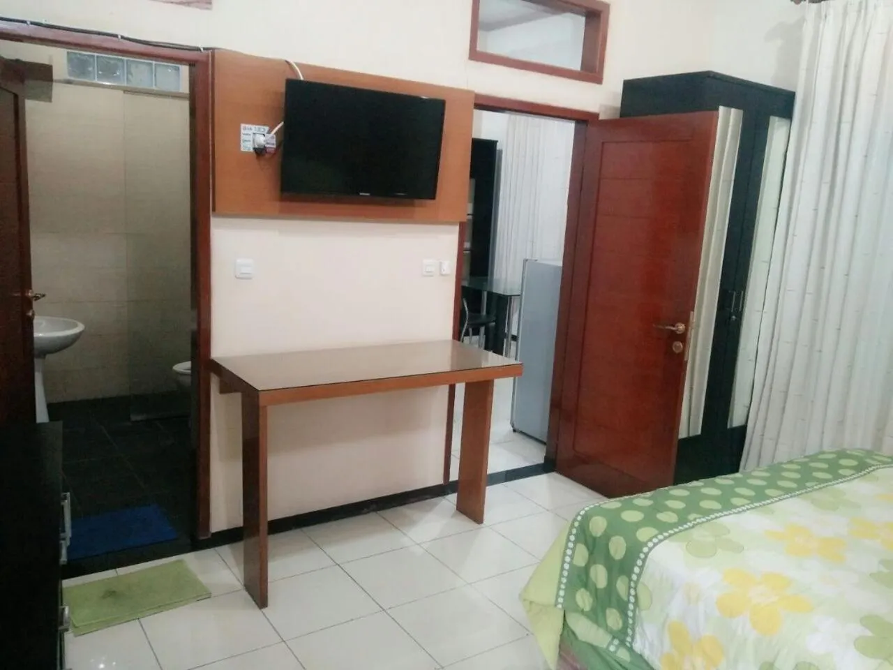 Bed in De Hill Villa